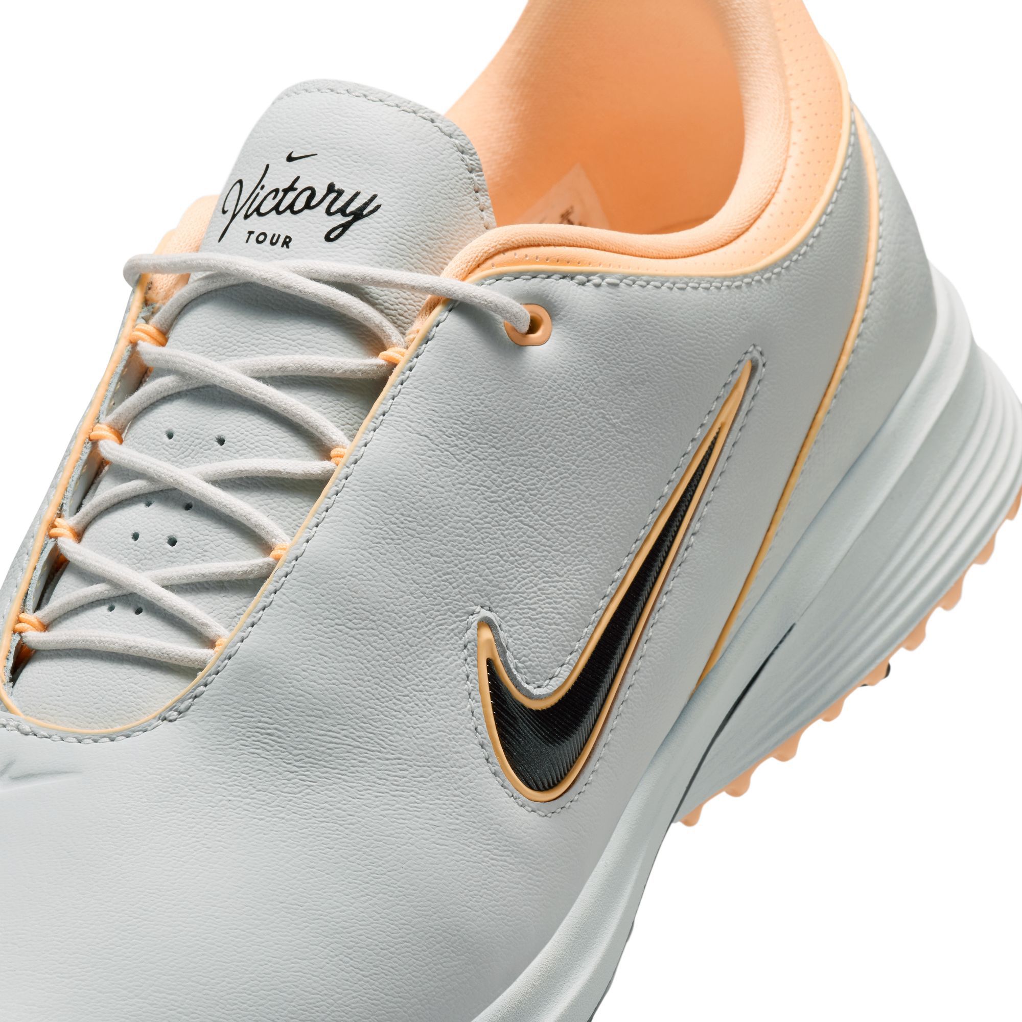 Nike Men's Victory Tour 4 Golf Shoes product image
