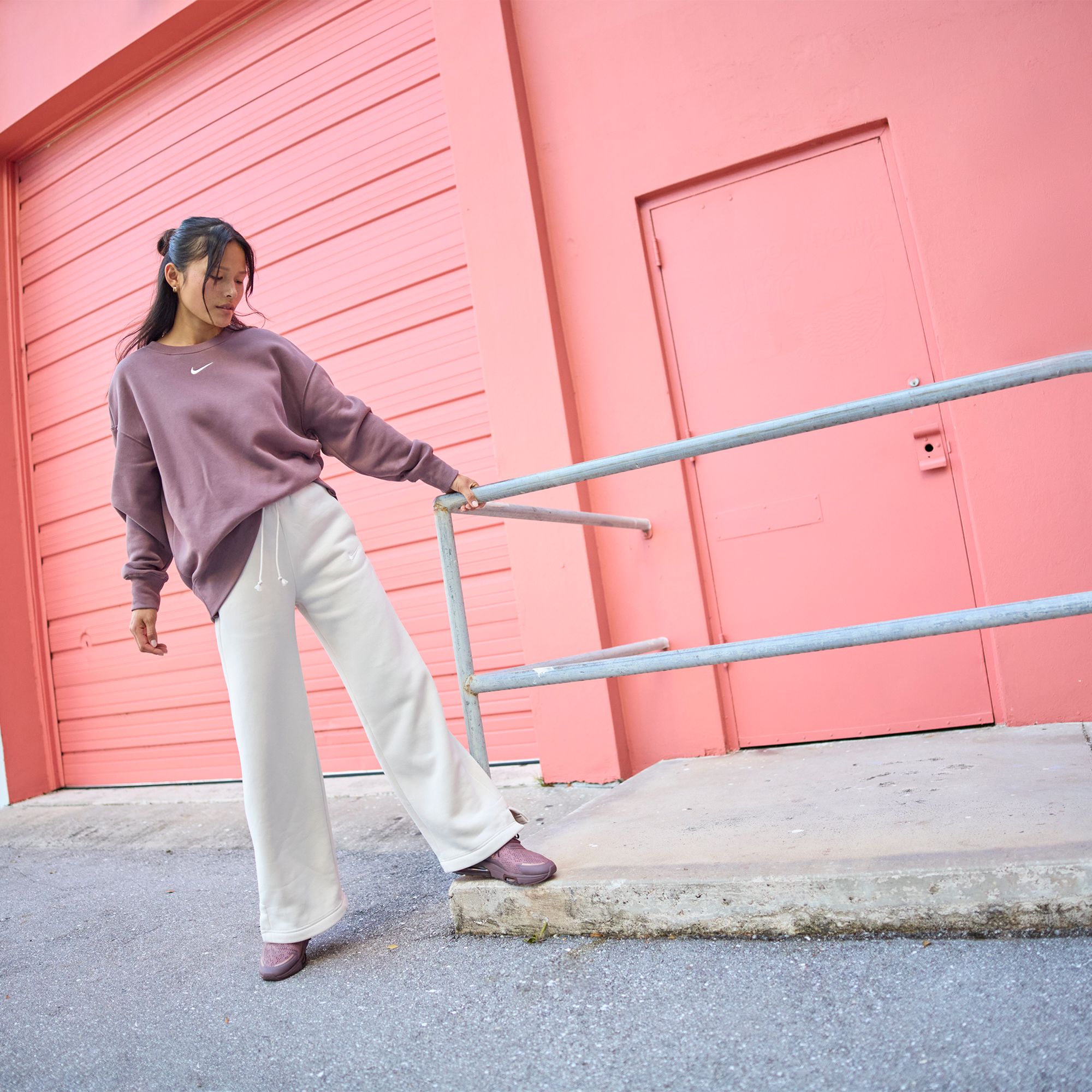 Nike Women's Sportswear Phoenix Fleece Oversized Crew-Neck Sweatshirt product image