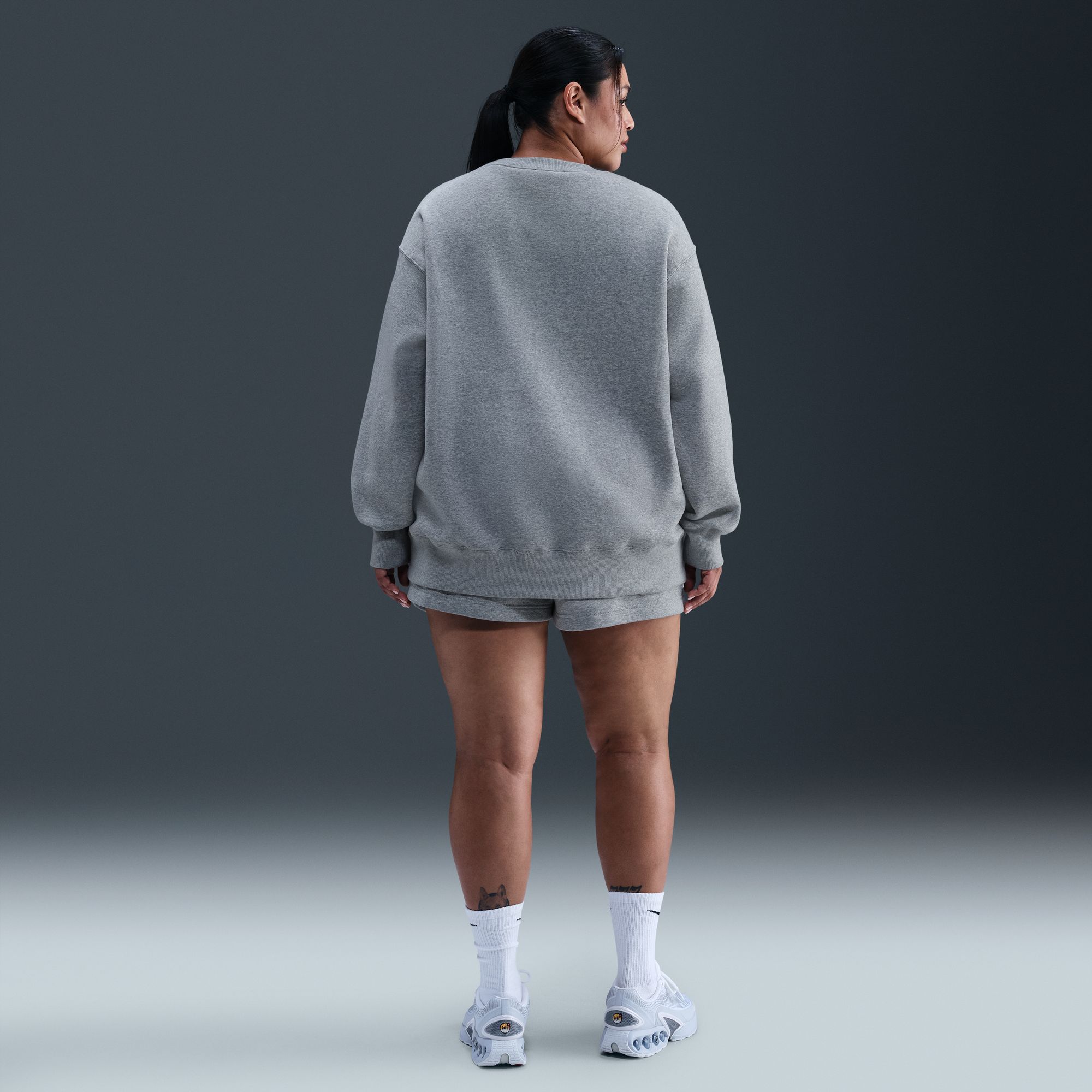 Nike Women's Sportswear Phoenix Fleece Oversized Sweatshirt (Plus Size) product image