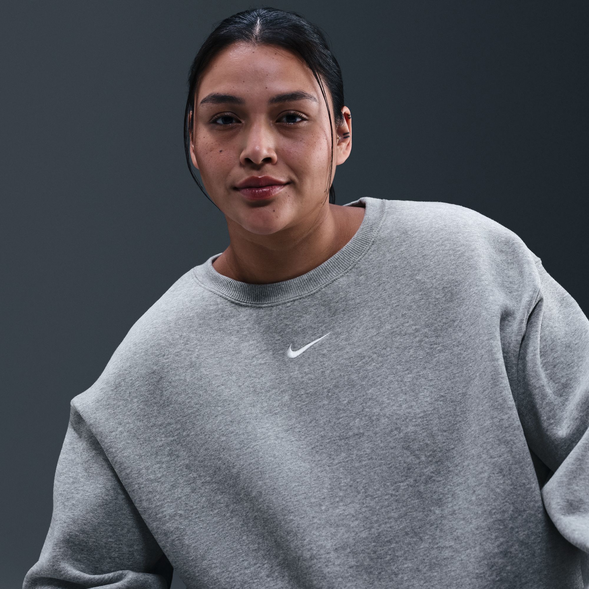 Nike Women's Sportswear Phoenix Fleece Oversized Sweatshirt (Plus Size) product image