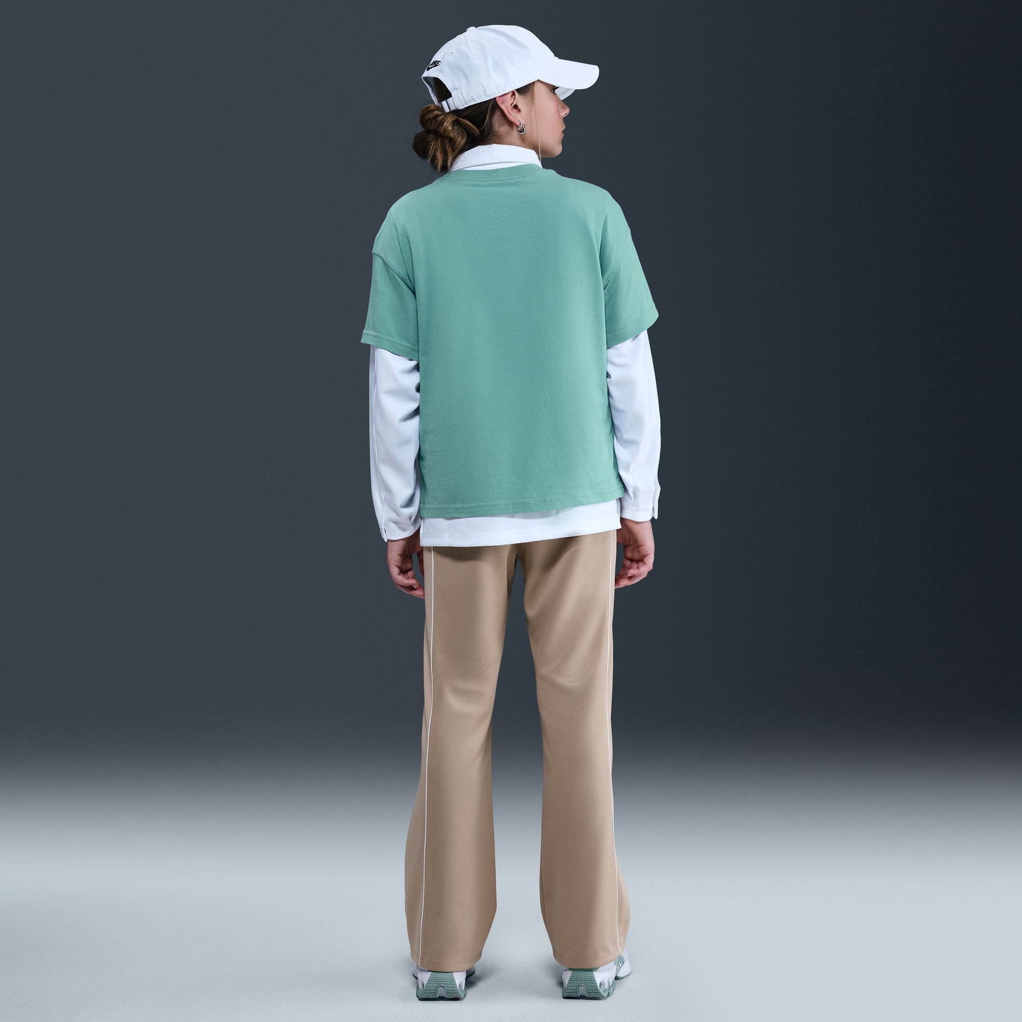 Nike Girls' Sportswear Essential T-Shirt product image