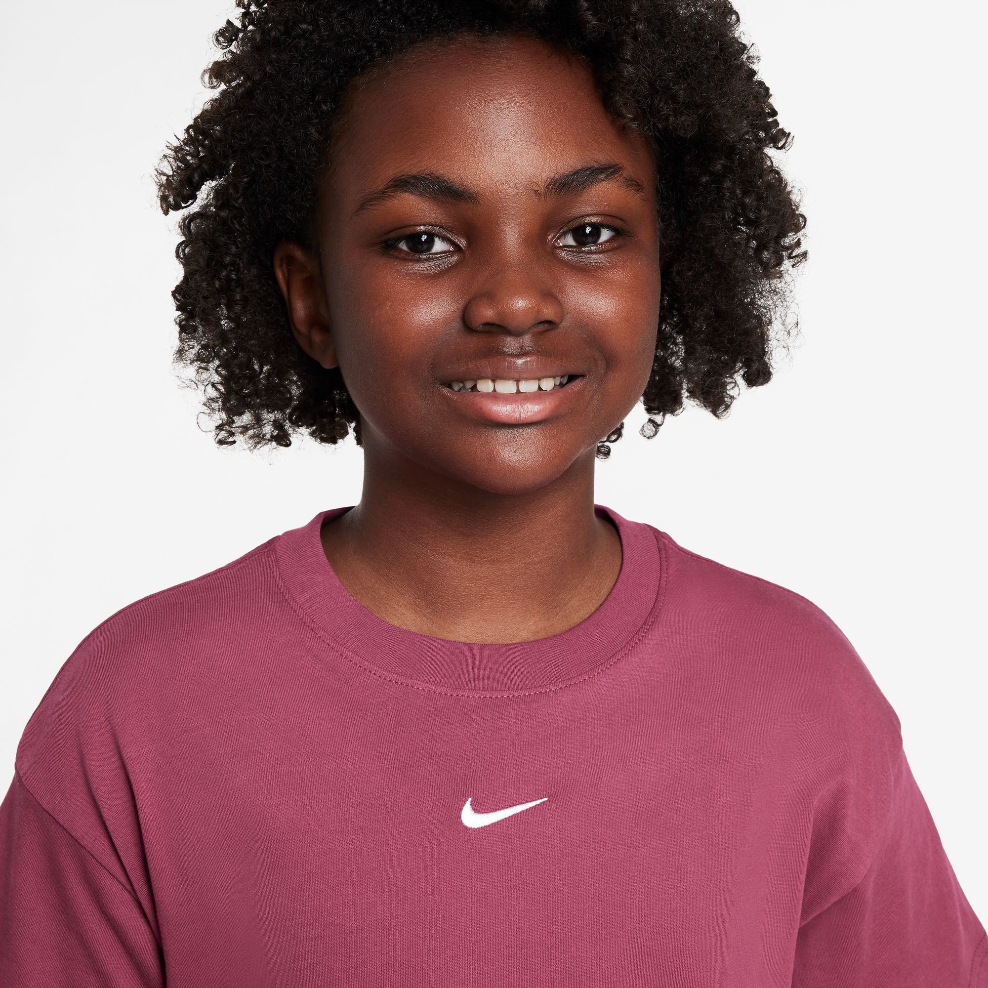 Nike Girls' Sportswear Essential T-Shirt product image