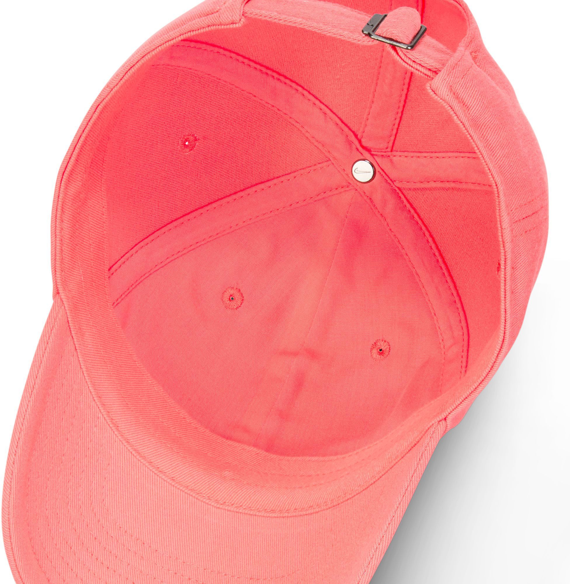 Nike Club Unstructured Curved Bill Cap product image