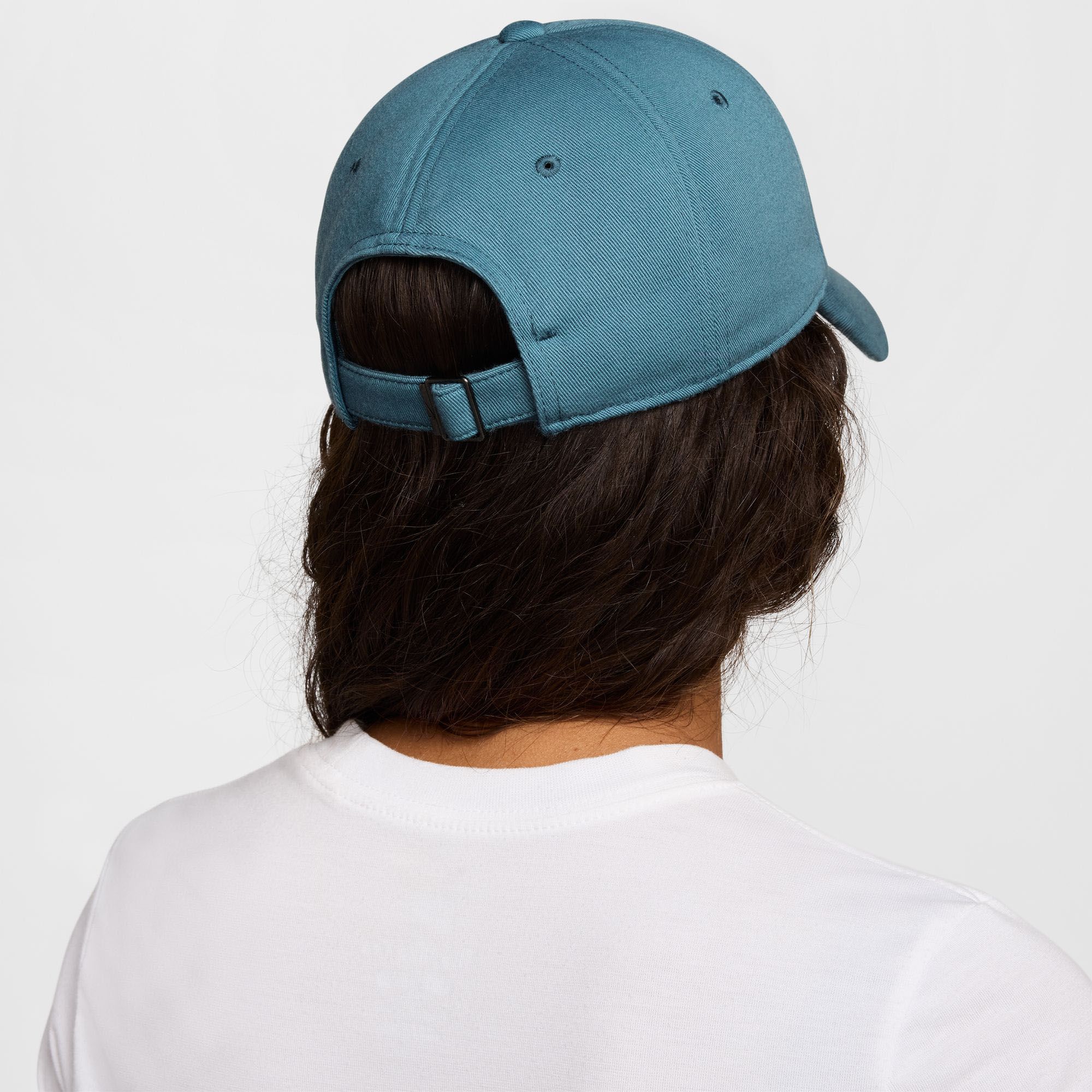 Nike Club Unstructured Curved Bill Cap product image