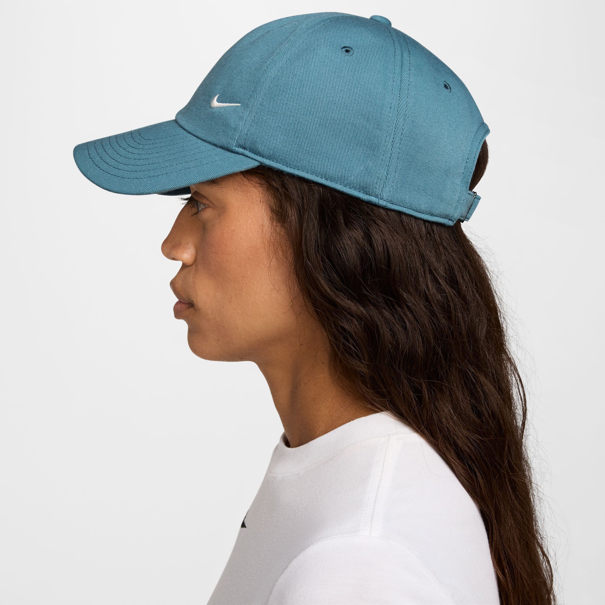 Nike Club Unstructured Curved Bill Cap product image