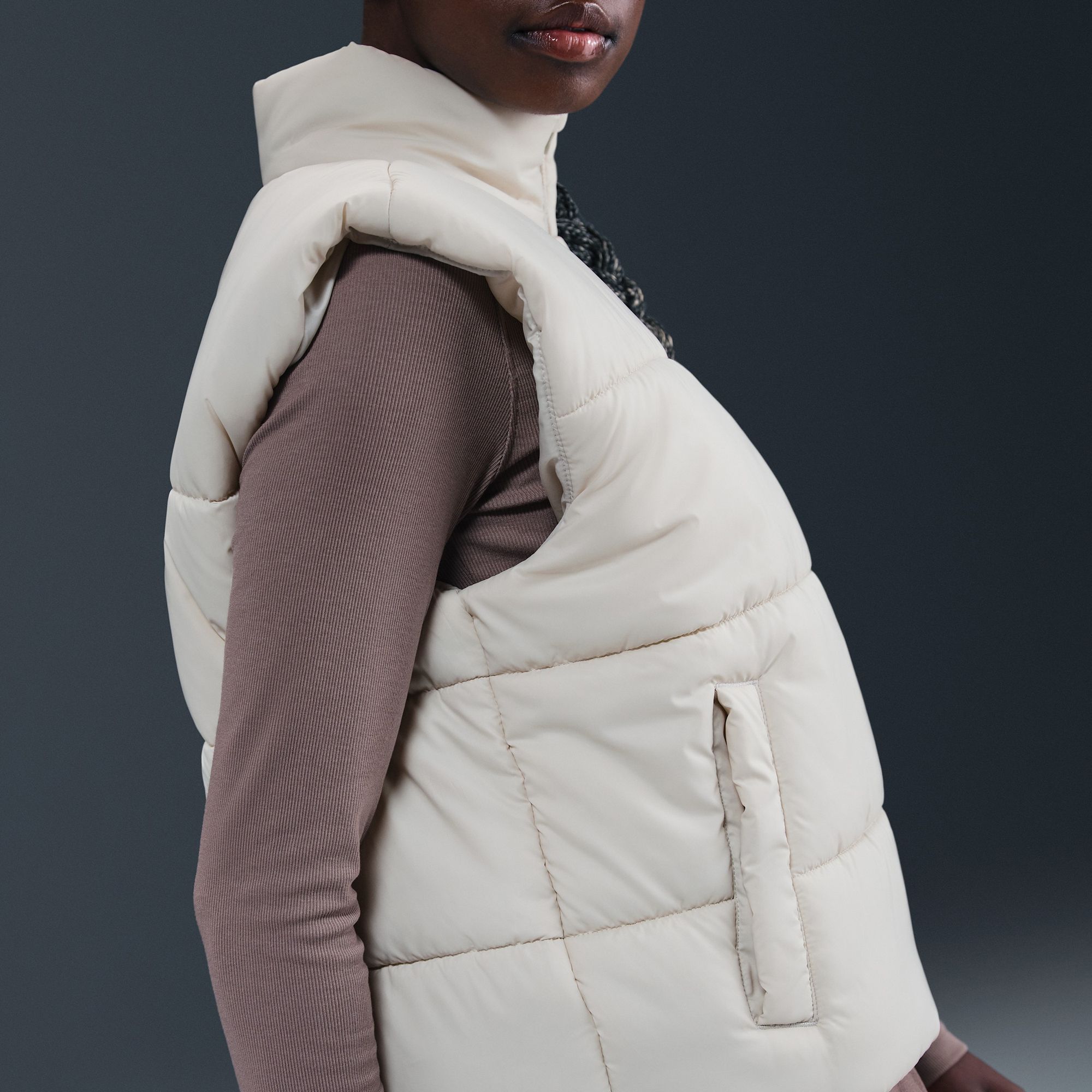 Nike Women's Sportswear Classic Puffer Therma-FIT Loose Vest product image