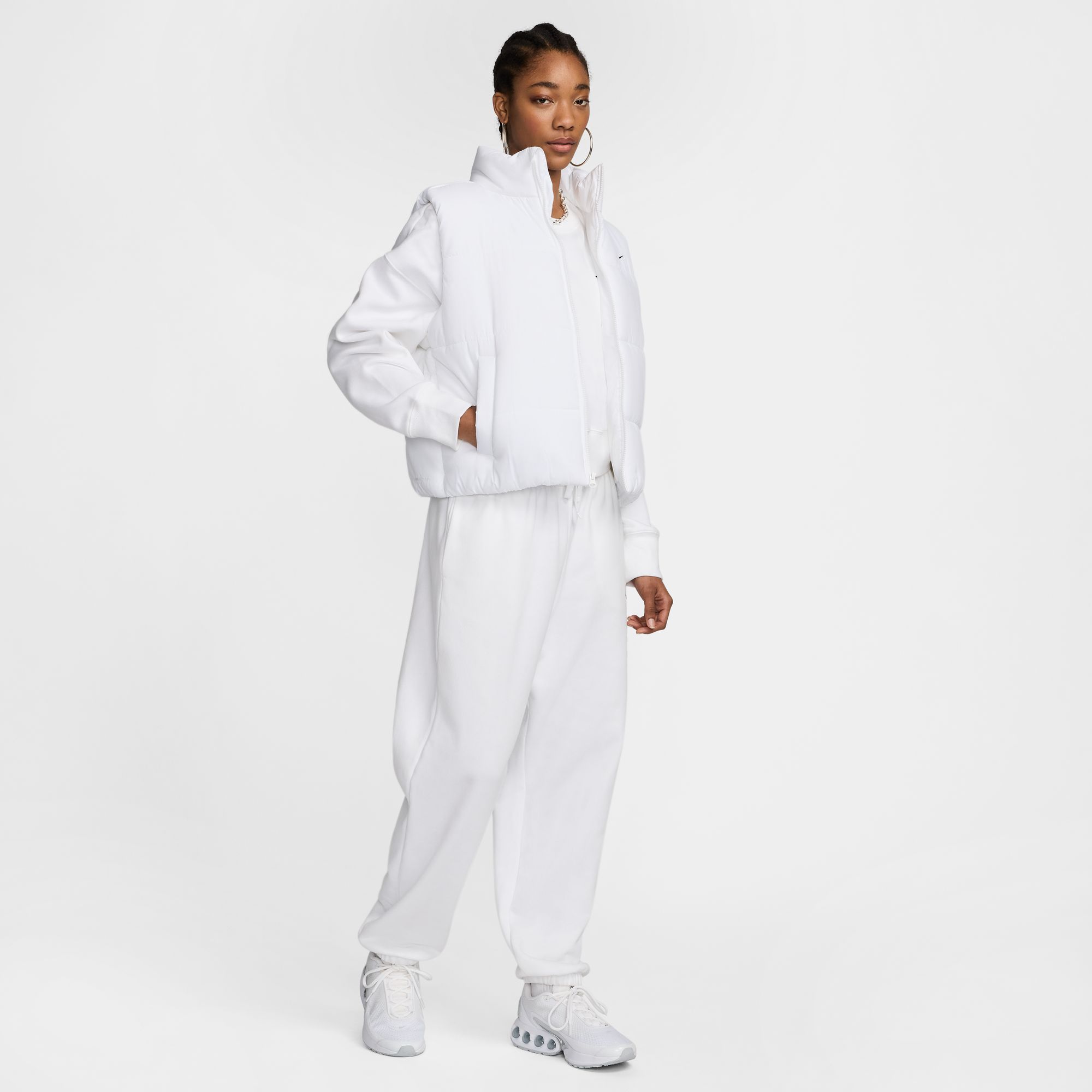 Nike Women's Sportswear Classic Puffer Therma-FIT Loose Vest product image