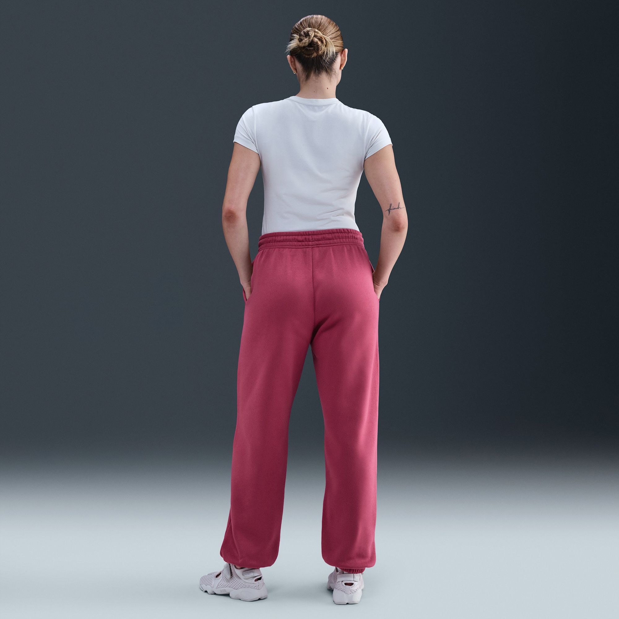 Nike Women's Sportswear Phoenix Fleece High-Waisted Oversized Sweatpants product image
