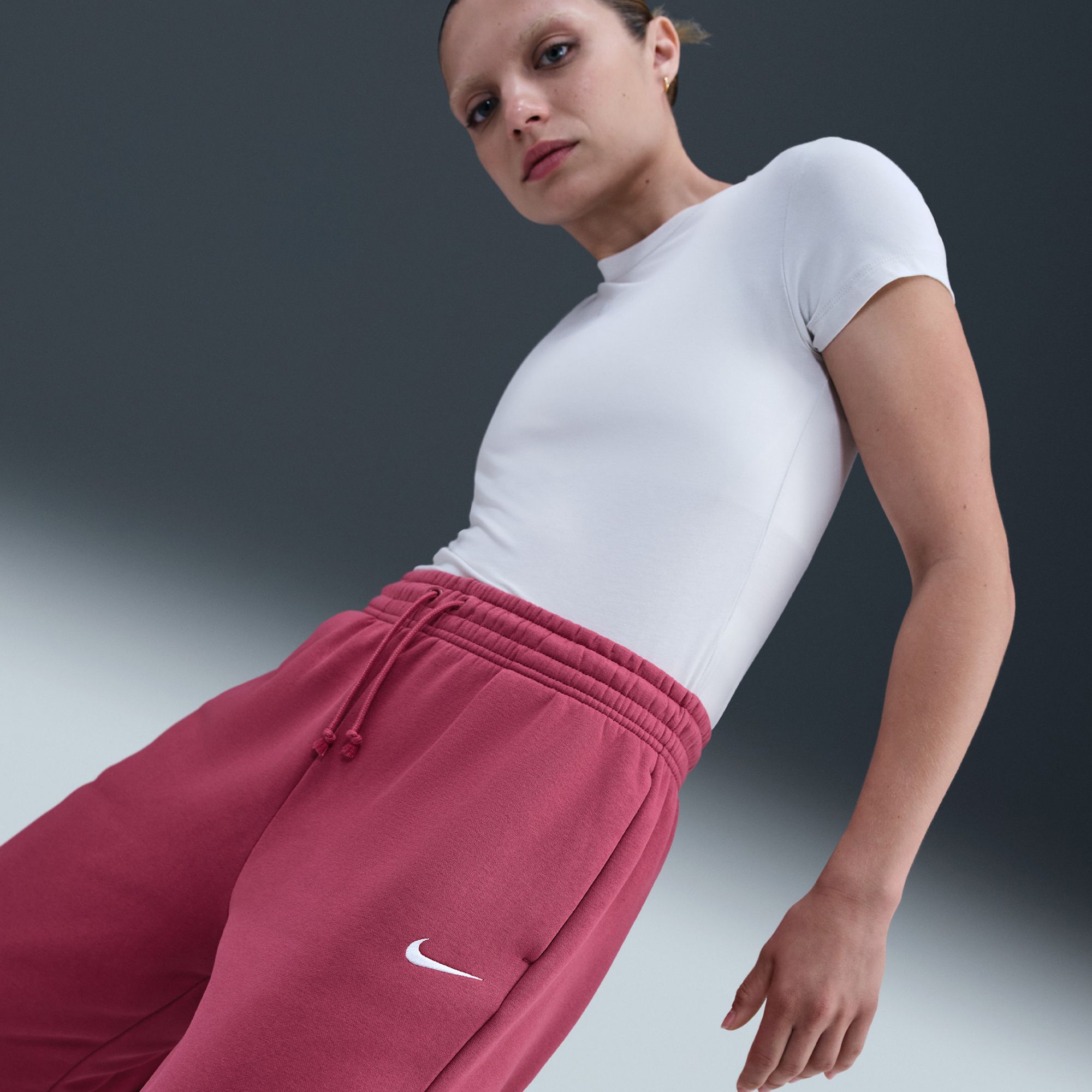 Nike Women's Sportswear Phoenix Fleece High-Waisted Oversized Sweatpants product image