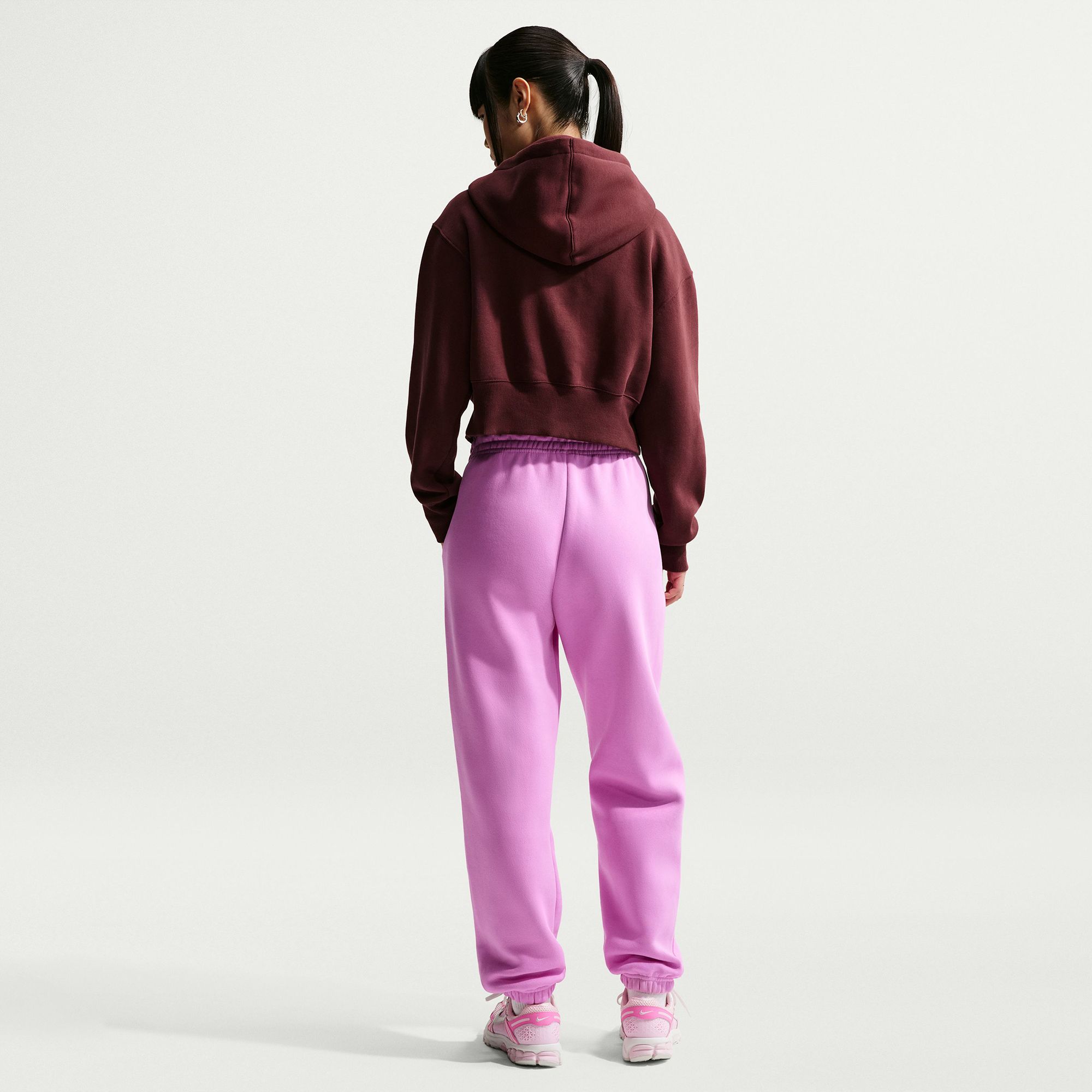 Nike Women's Sportswear Phoenix Fleece High-Waisted Oversized Sweatpants product image