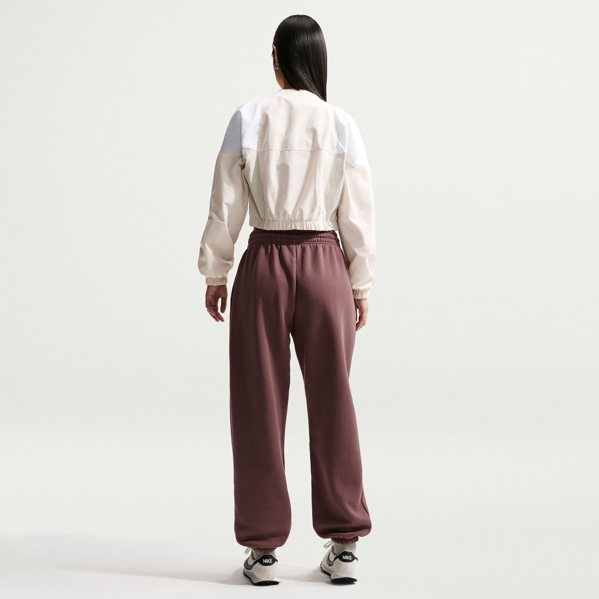 Nike Women's Sportswear Phoenix Fleece High-Waisted Oversized Sweatpants product image