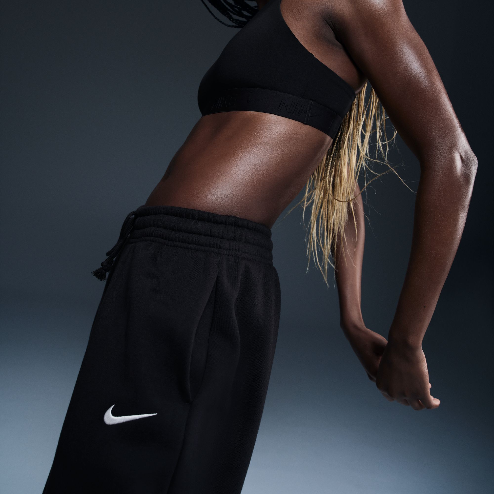 Nike Women's Sportswear Phoenix Fleece High-Waisted Oversized Sweatpants product image