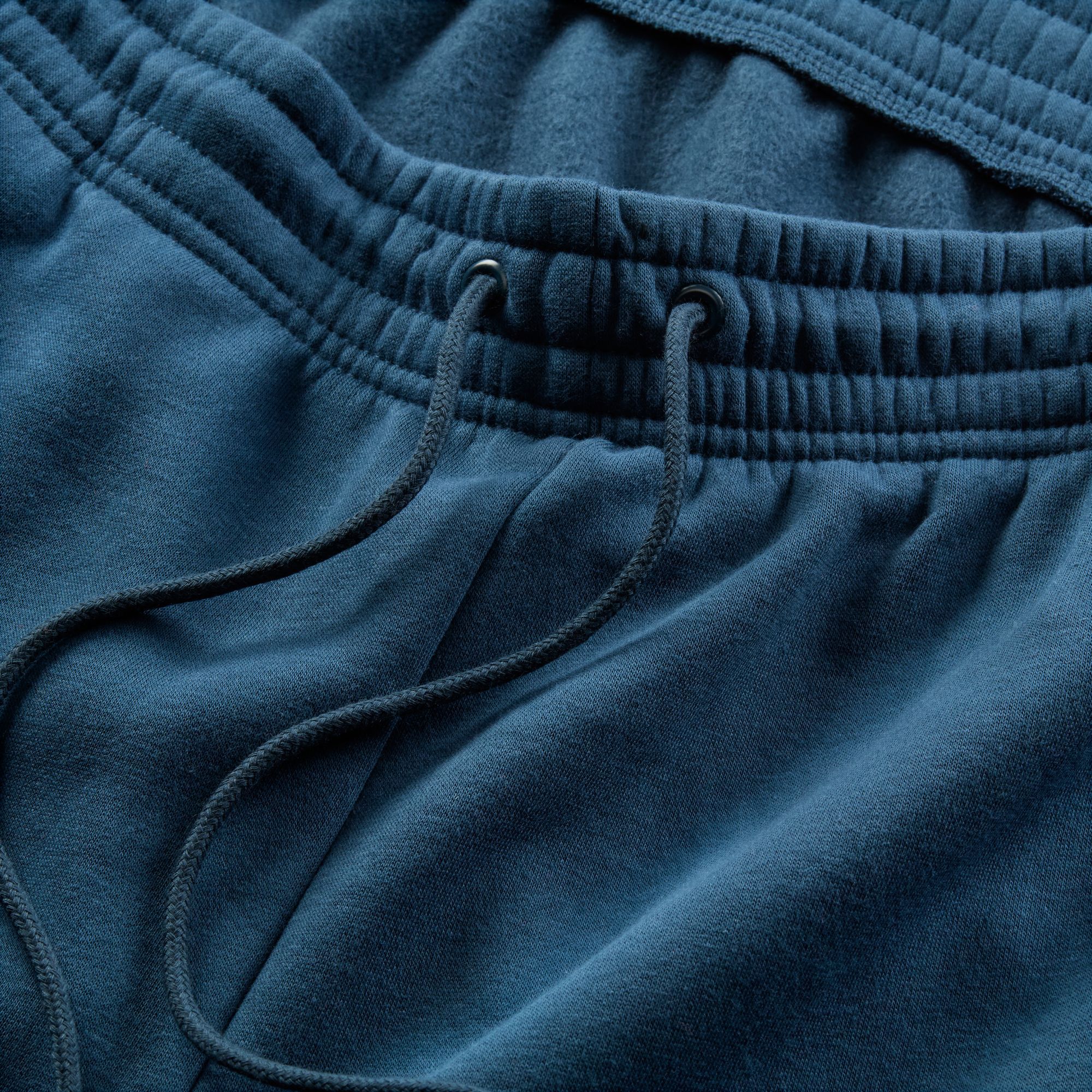 Nike Women's Sportswear Phoenix Fleece High-Waisted Oversized Sweatpants (Plus Size) product image