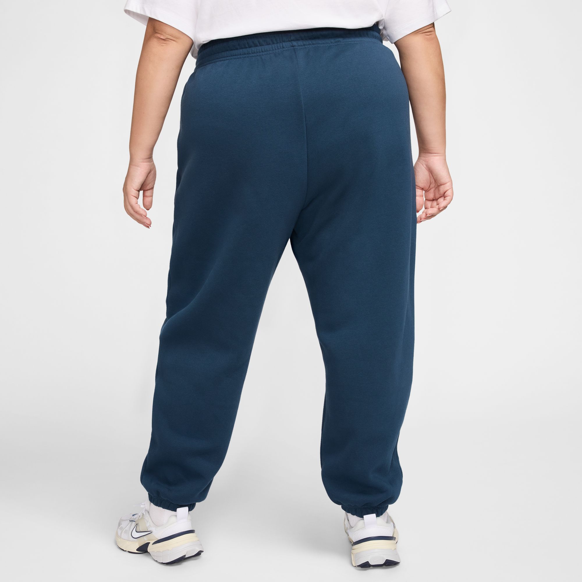 Nike Women's Sportswear Phoenix Fleece High-Waisted Oversized Sweatpants (Plus Size) product image