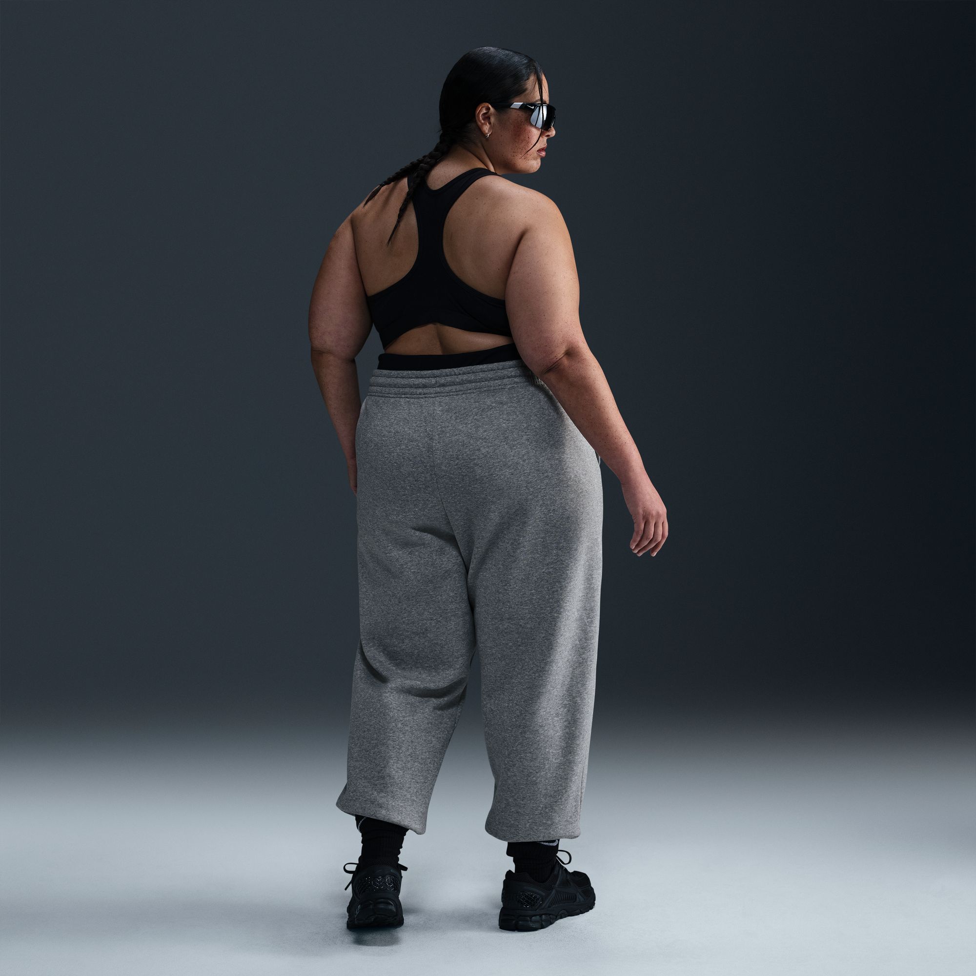 Nike Women's Sportswear Phoenix Fleece High-Waisted Oversized Sweatpants (Plus Size) product image