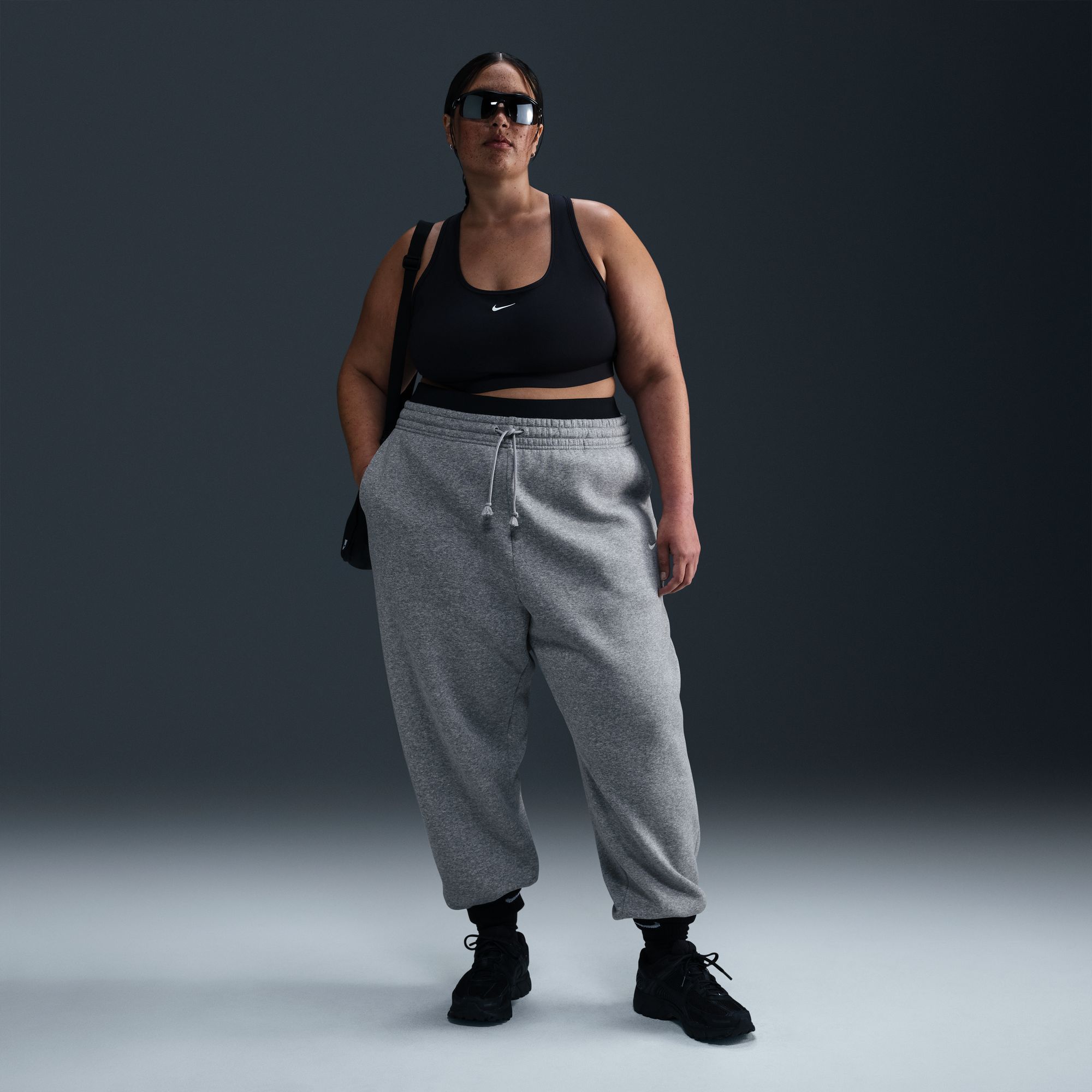 Nike Women's Sportswear Phoenix Fleece High-Waisted Oversized Sweatpants (Plus Size) product image
