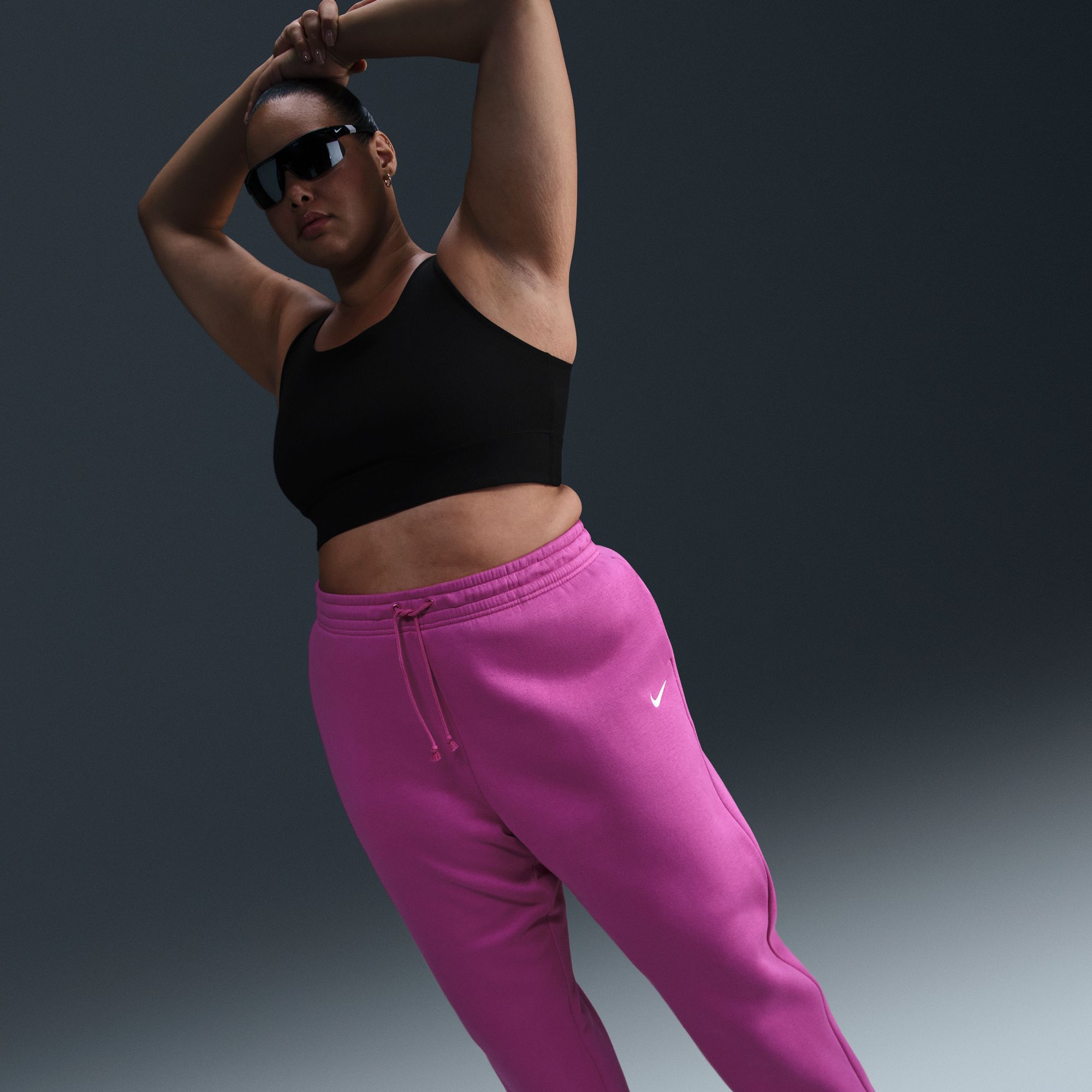 Nike Women's Sportswear Phoenix Fleece High-Waisted Oversized Sweatpants (Plus Size) product image