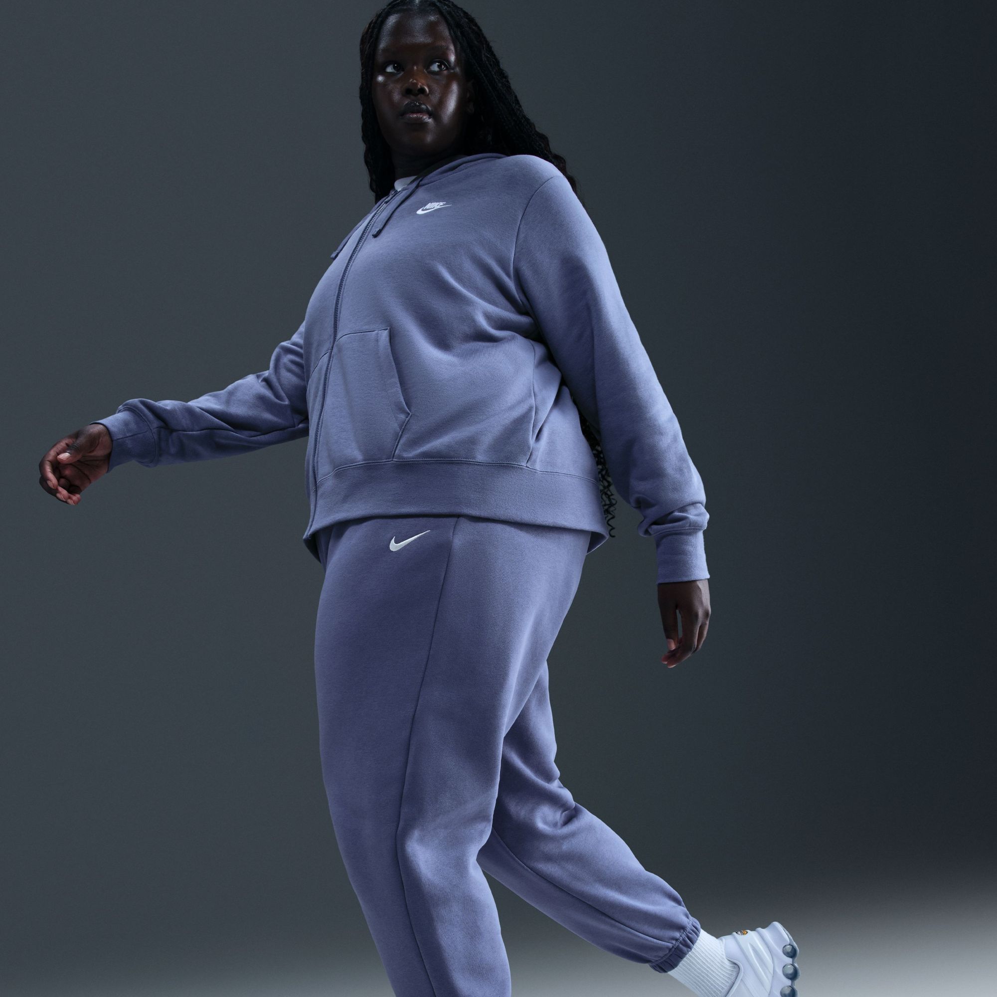 Nike Women's Sportswear Phoenix Fleece High-Waisted Oversized Sweatpants (Plus Size) product image