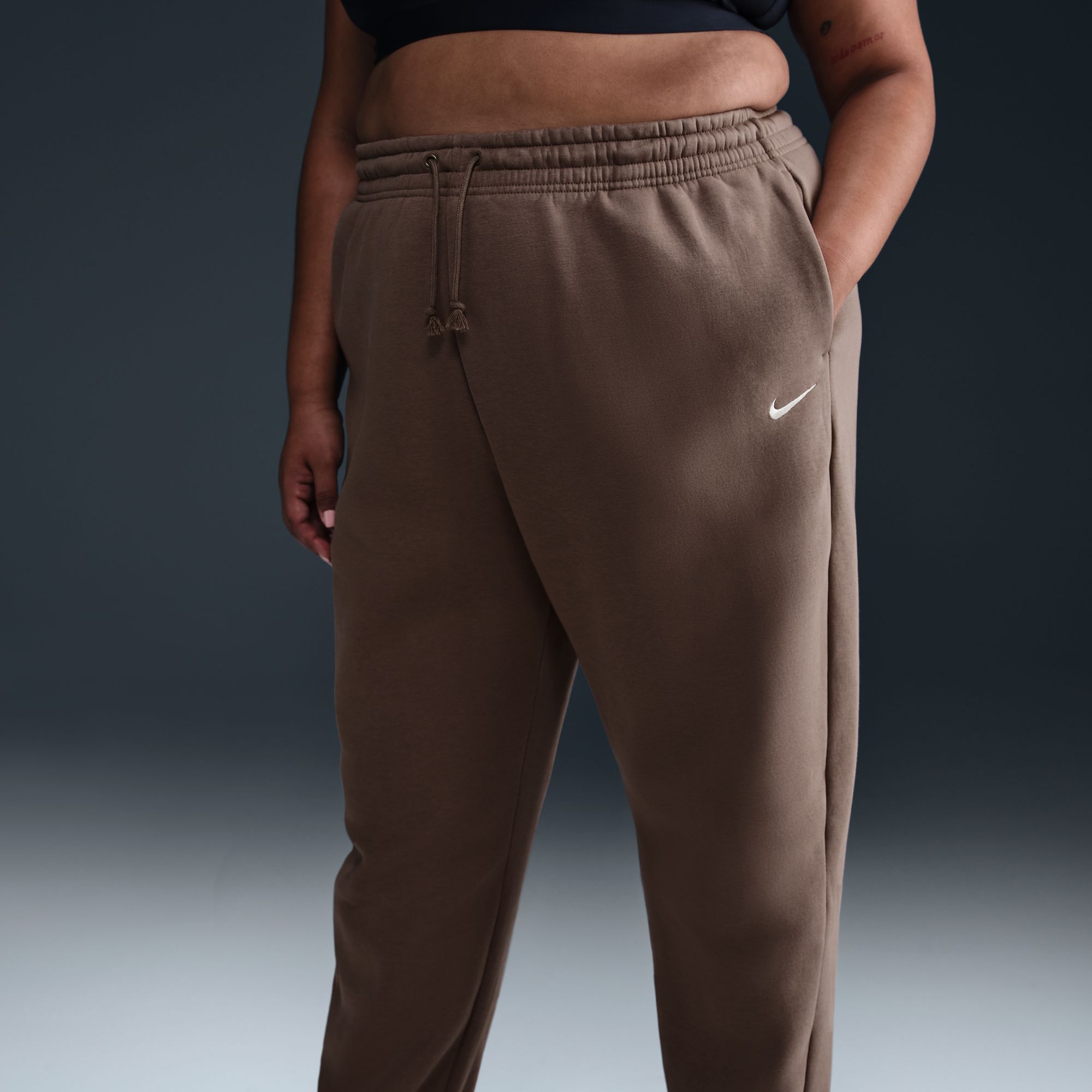 Nike Women's Sportswear Phoenix Fleece High-Waisted Oversized Sweatpants (Plus Size) product image
