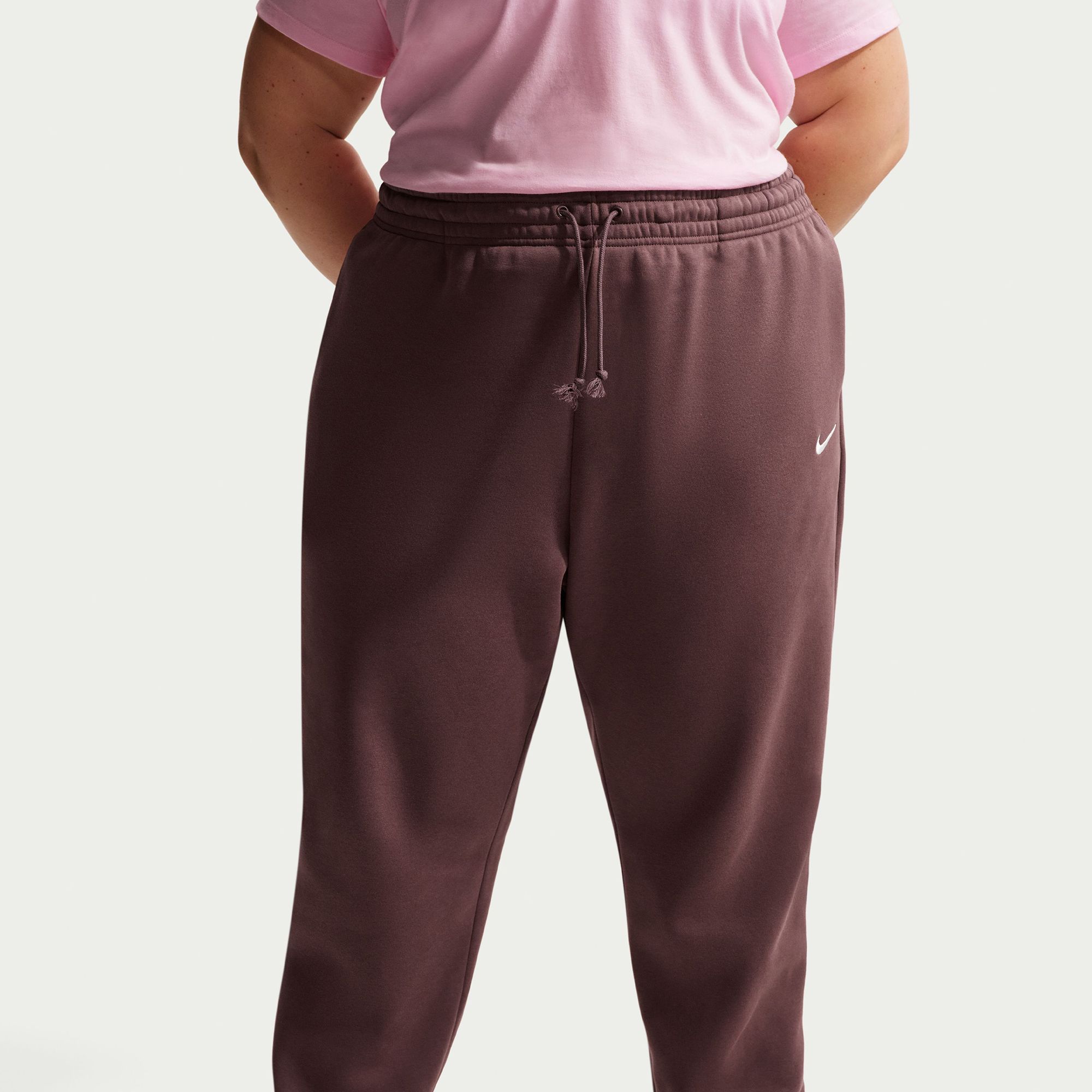 Nike Women's Sportswear Phoenix Fleece High-Waisted Oversized Sweatpants (Plus Size) product image