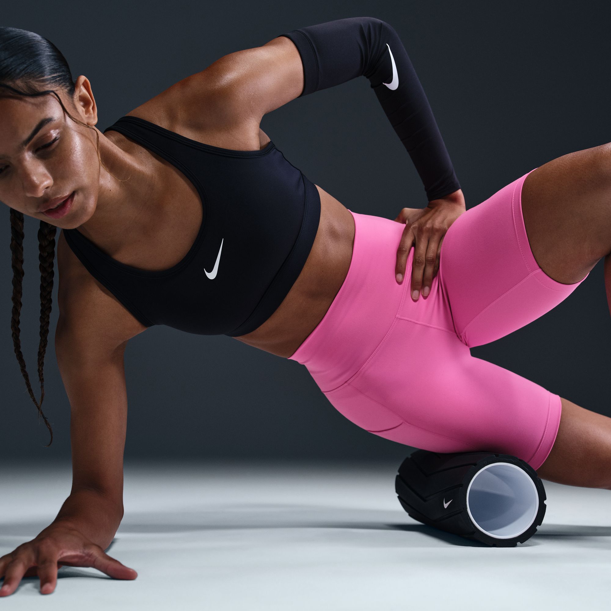 Nike Women's One High-Waisted 8" Biker Shorts With Pockets product image