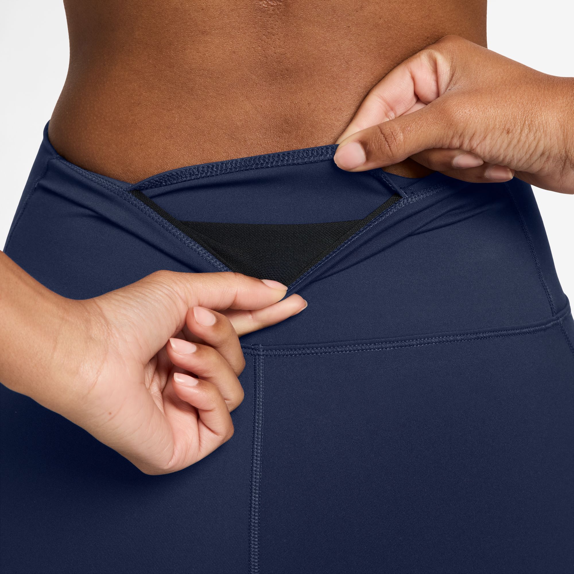 Nike Women's One High-Waisted 8" Biker Shorts With Pockets product image