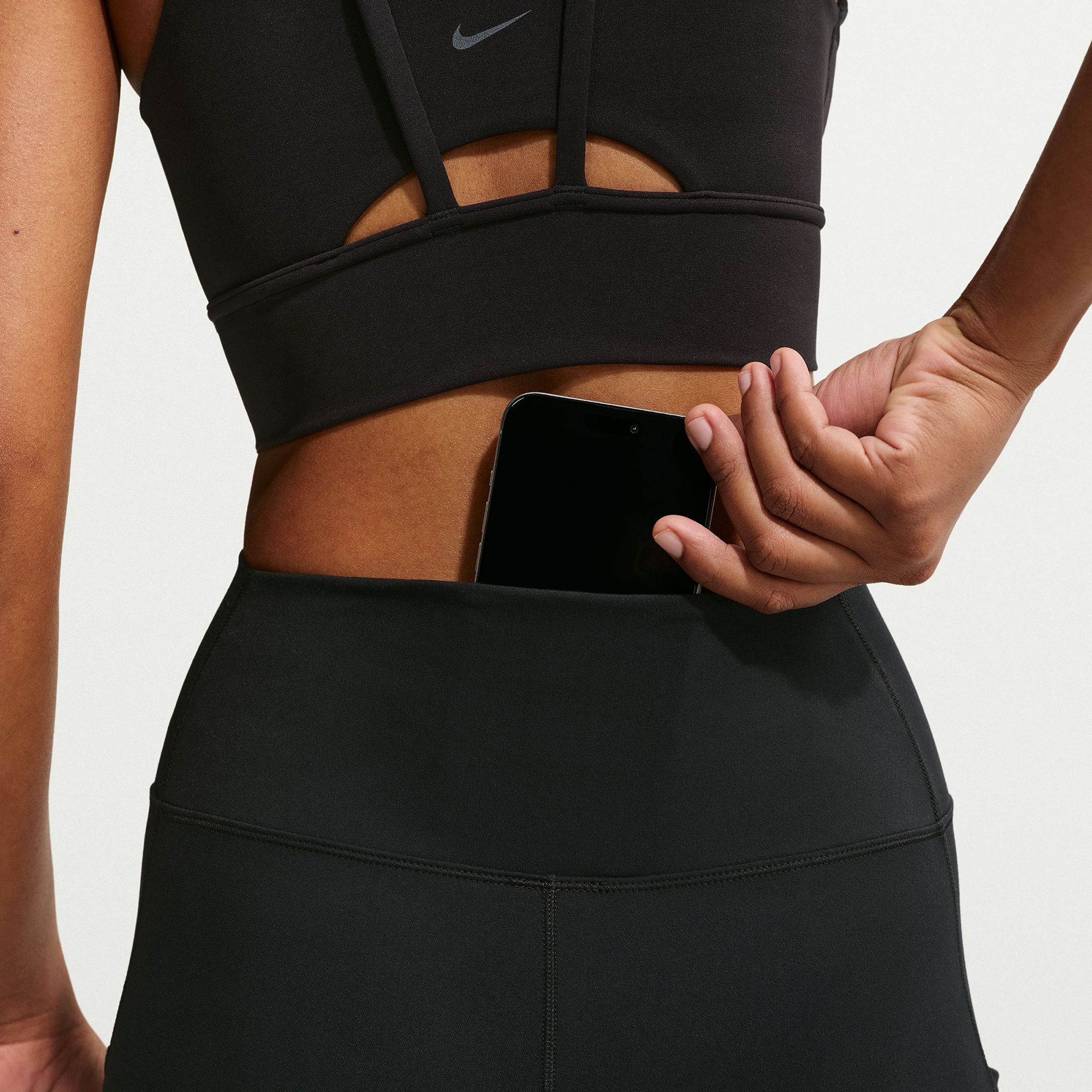 Nike Women's One High-Waisted 8" Biker Shorts With Pockets product image