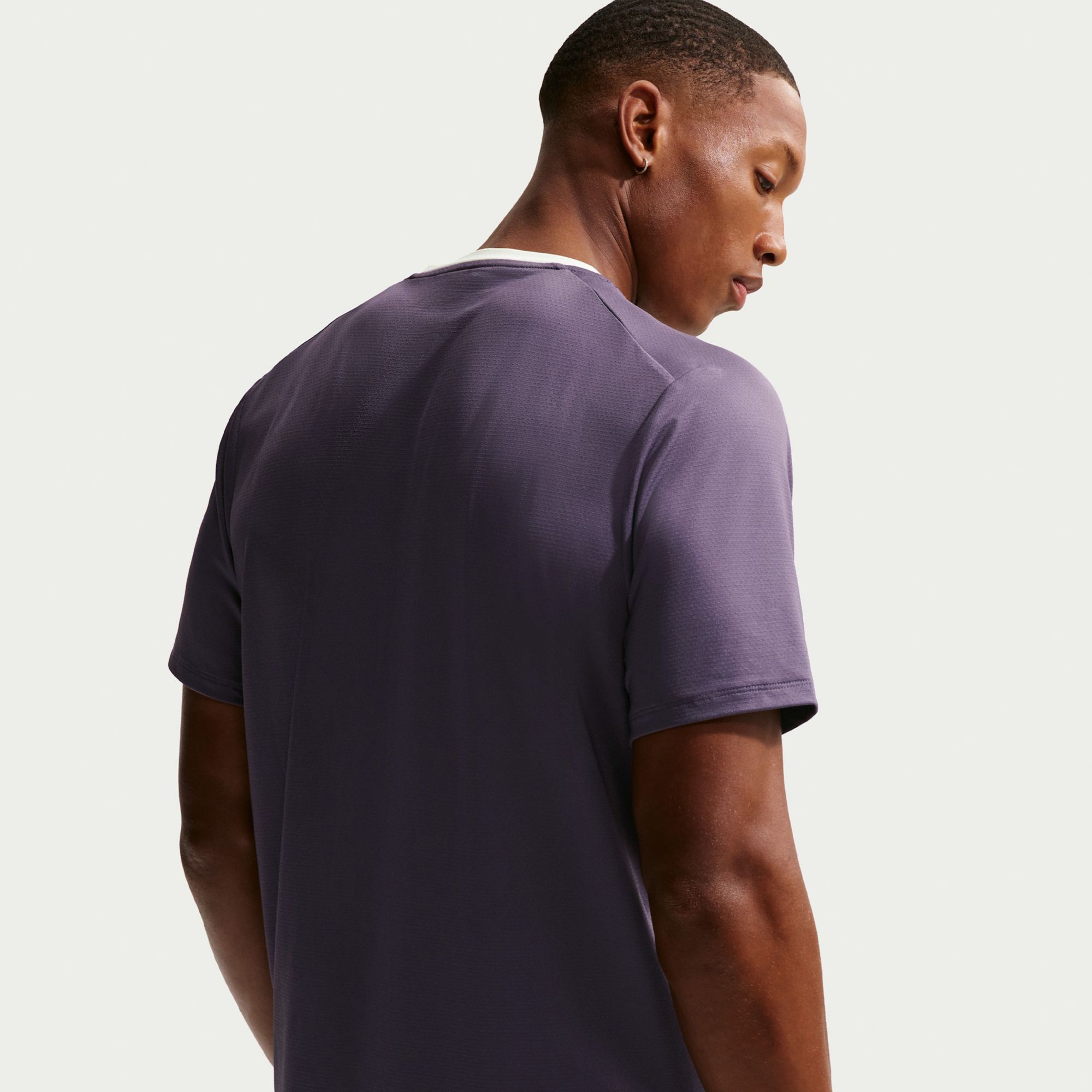 Nike Men's NikeCourt Advantage Dri-FIT Tennis Shirt product image