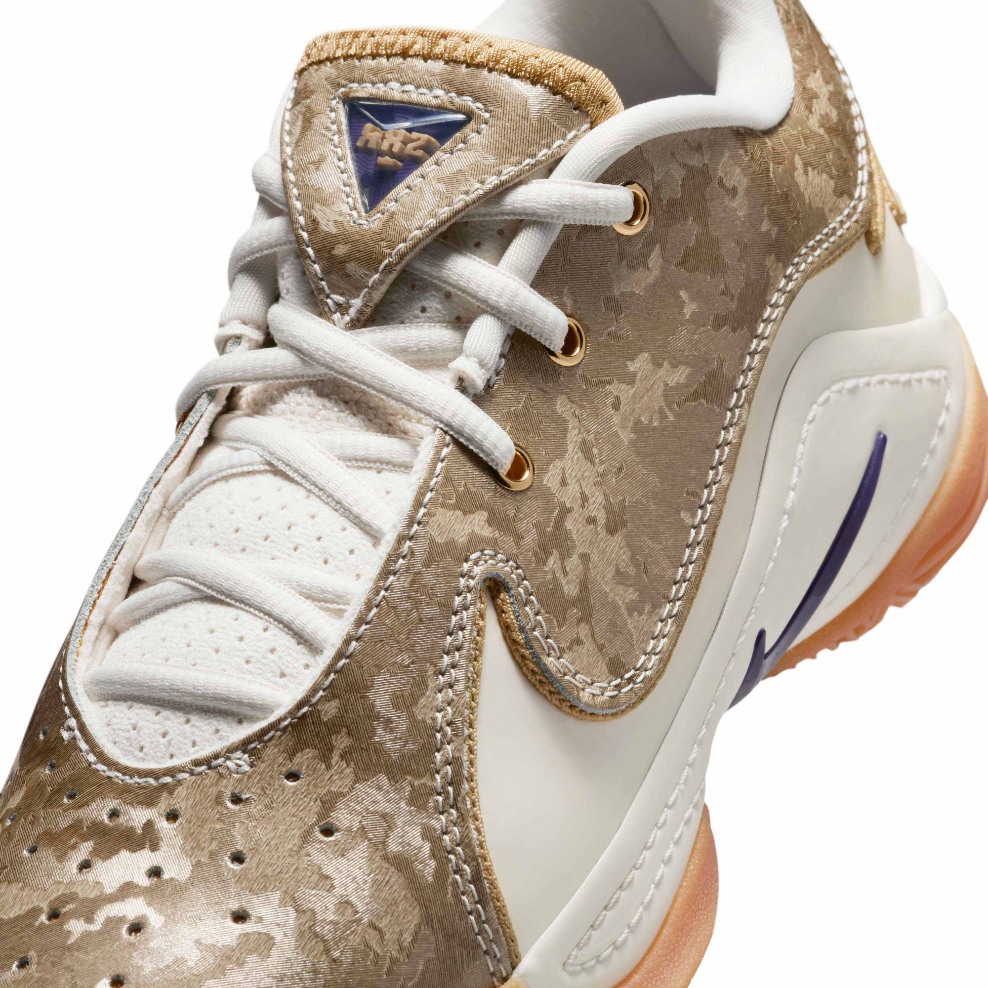 Nike Kids' Grade School Lebron XXII Basketball Shoes product image