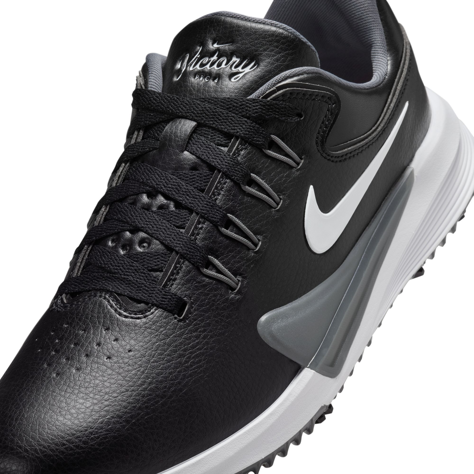 Nike Men's Victory Pro 4 Golf Shoes product image