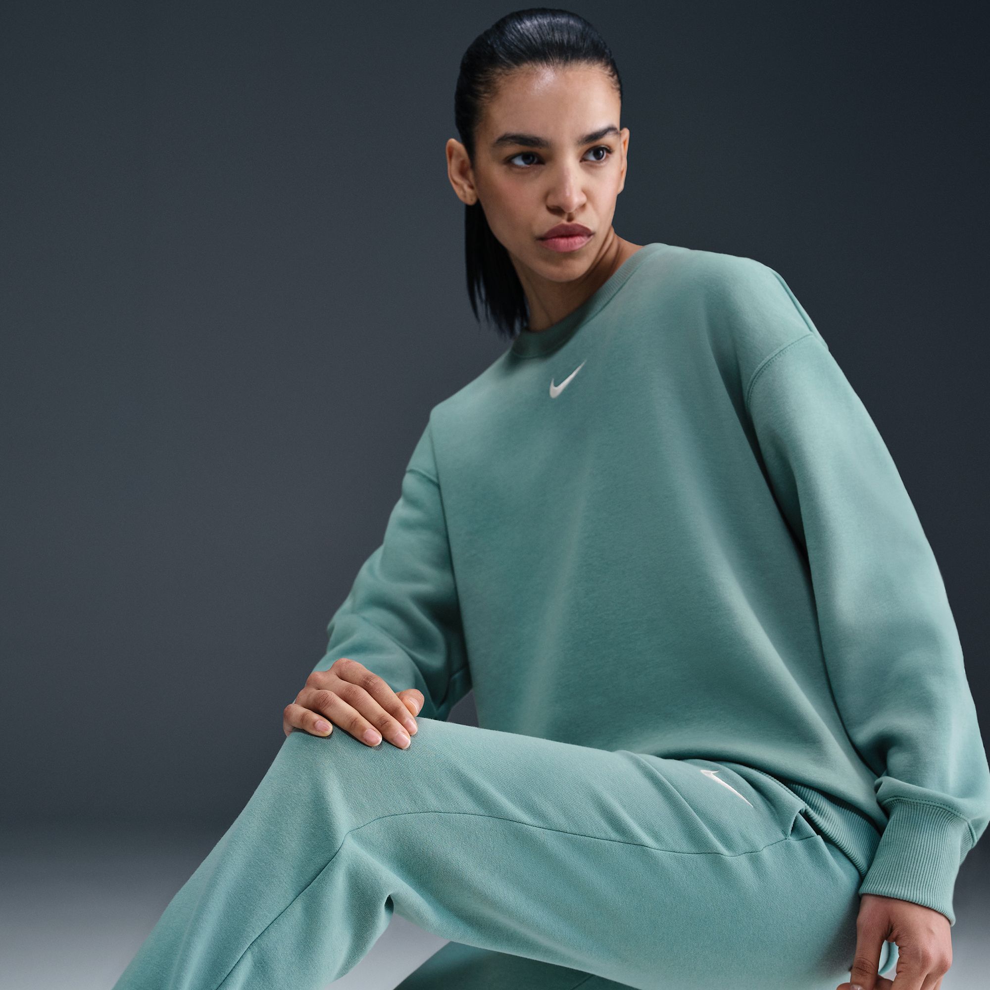 Nike Women's Sportswear Phoenix Fleece Mid-Rise Sweatpants product image