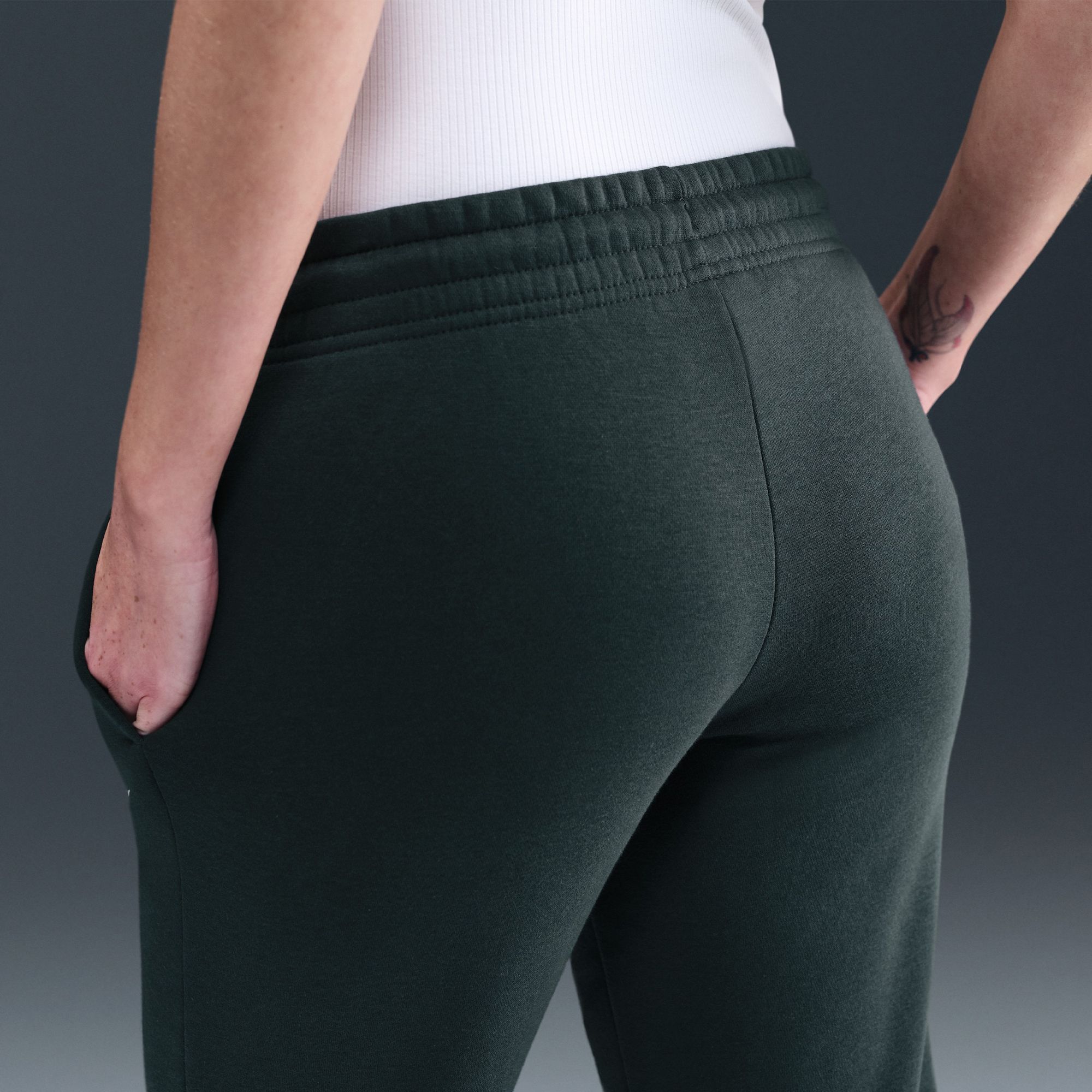 Nike Women's Sportswear Phoenix Fleece Mid-Rise Sweatpants product image