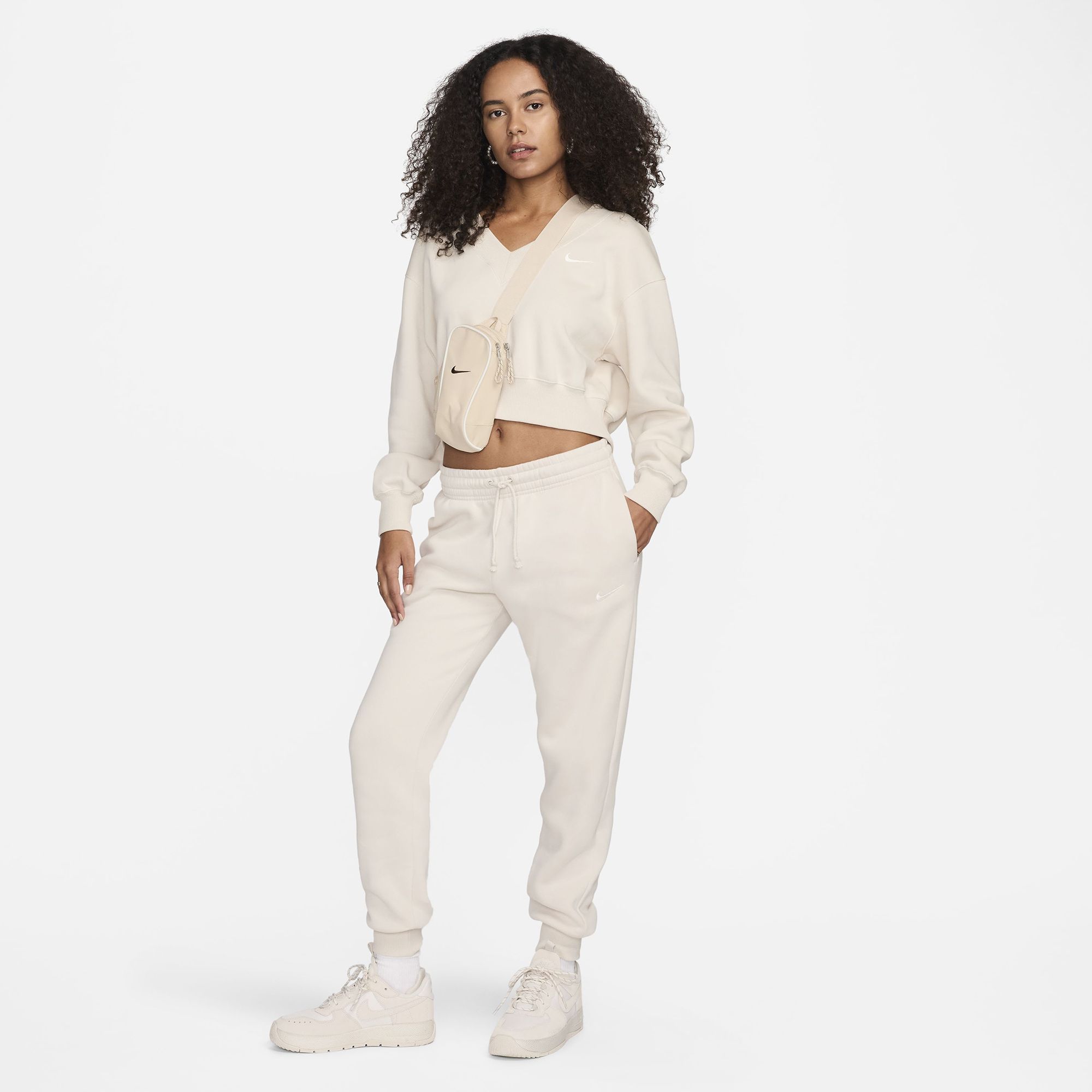 Nike Women's Sportswear Phoenix Fleece Mid-Rise Sweatpants product image