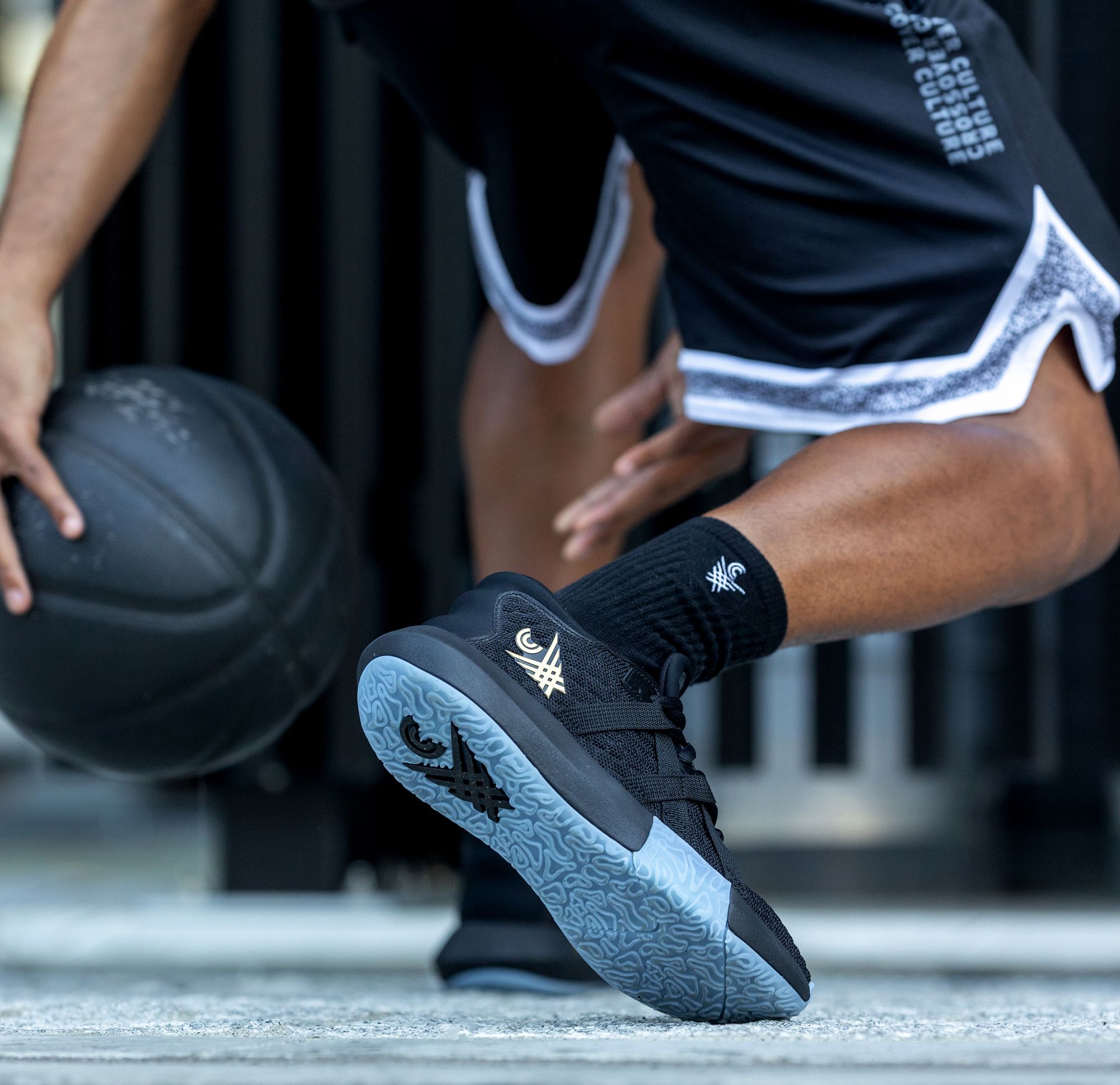 Crossover Culture Fatale Basketball Shoes product image