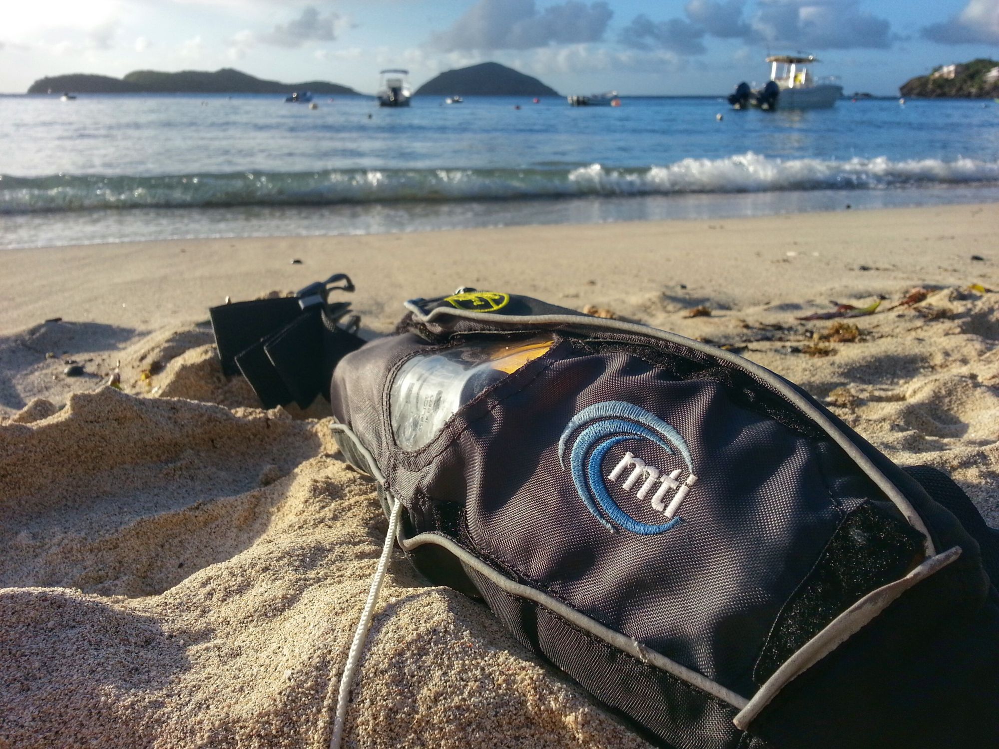 MTI Fluid 2.0 Belt Pack Life Vest product image