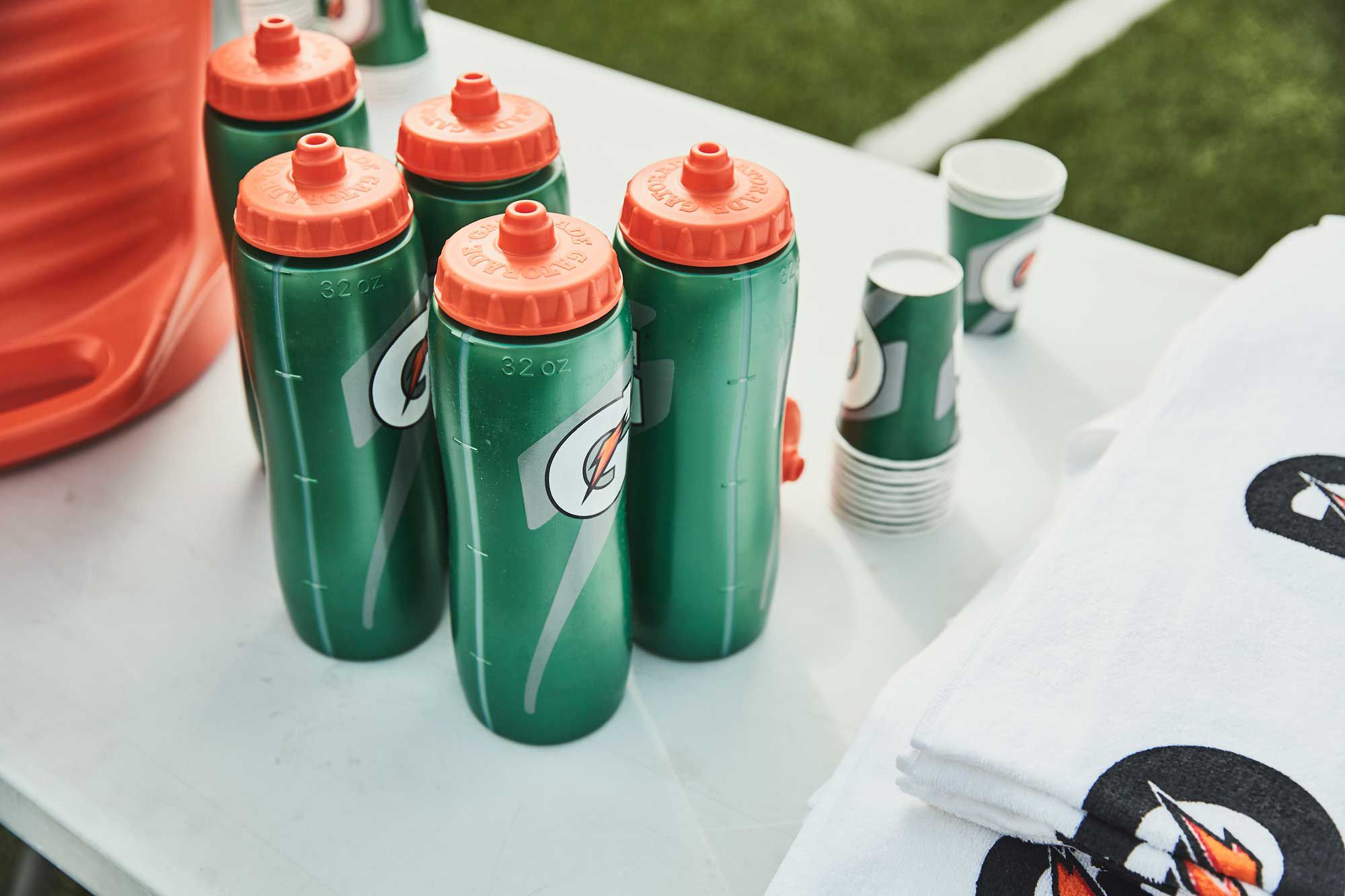 Gatorade 32 oz. Contour Squeeze Bottle product image