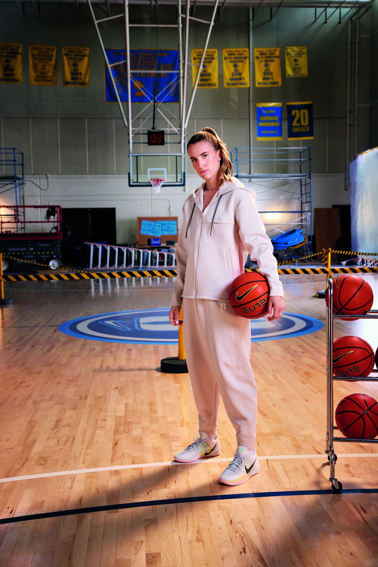 Nike Sabrina Ionescu Dri-FIT Loose Full-Zip Basketball Hoodie product image