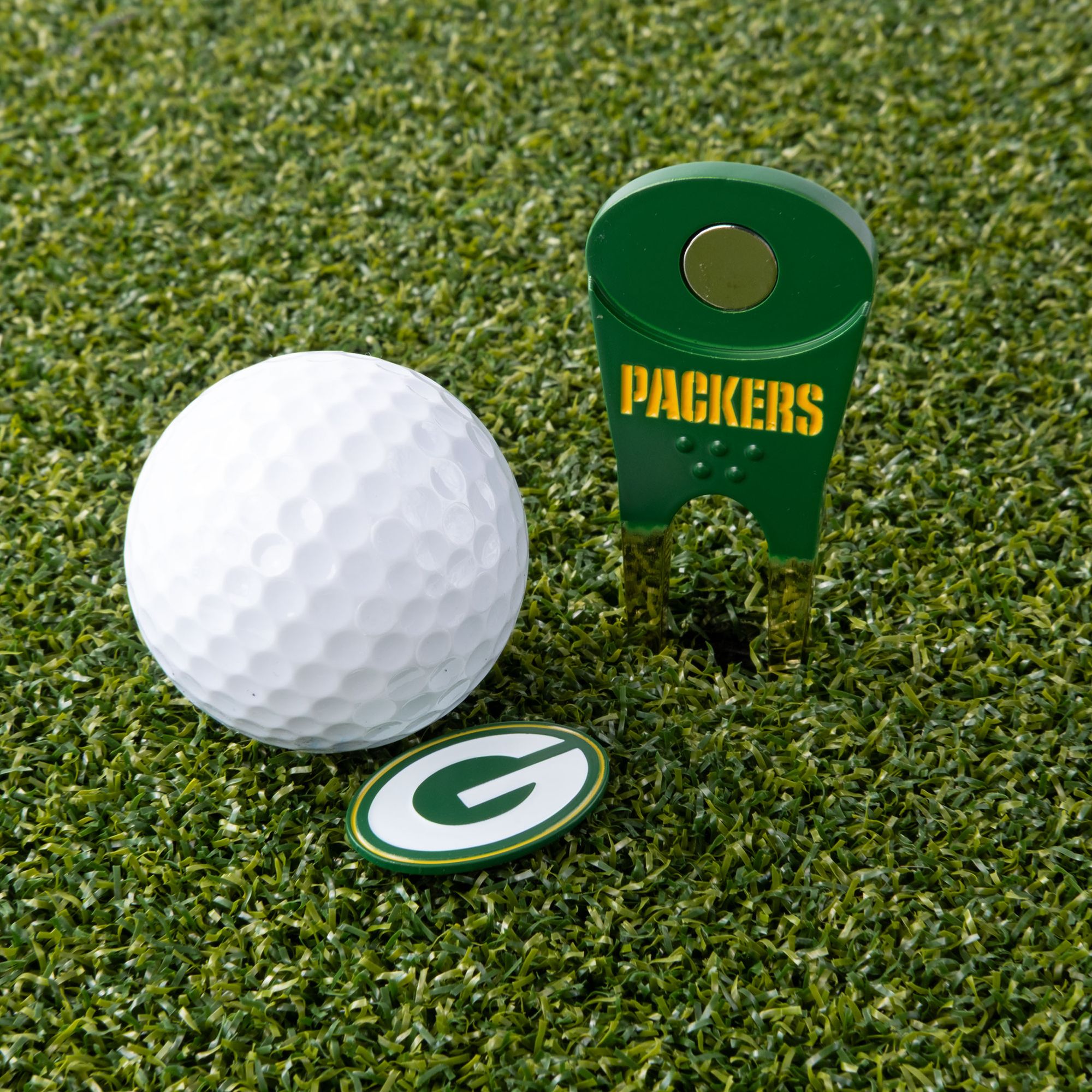 CMC Design Green Bay Packers Divot Tool with Custom Shaped Removable Marker product image