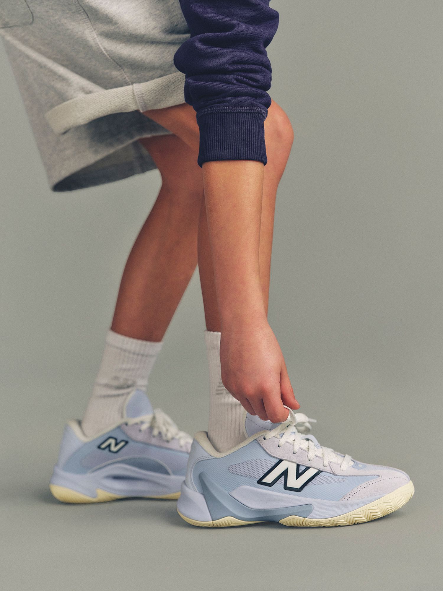 New Balance Kids' Grade School P350 Basketball Shoes product image
