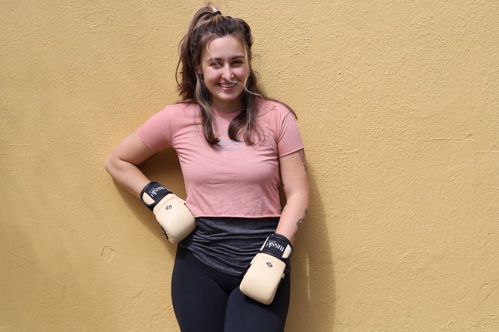 Tussle Women's Hybrid Boxing Gloves product image