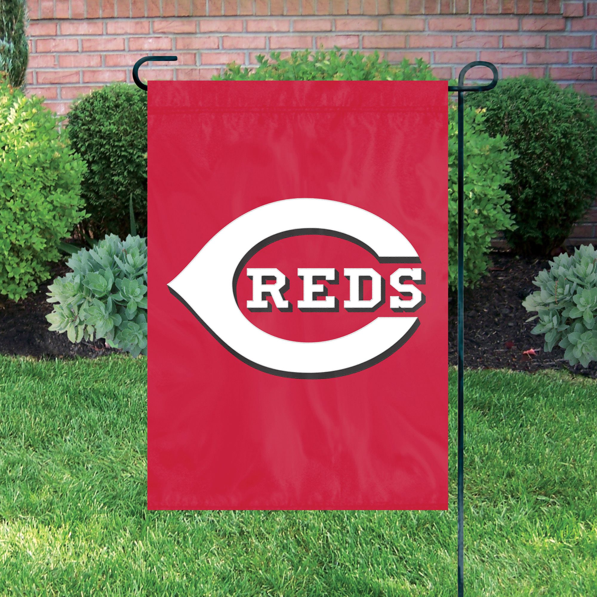 Party Animal Cincinnati Reds Premium Garden Flag product image
