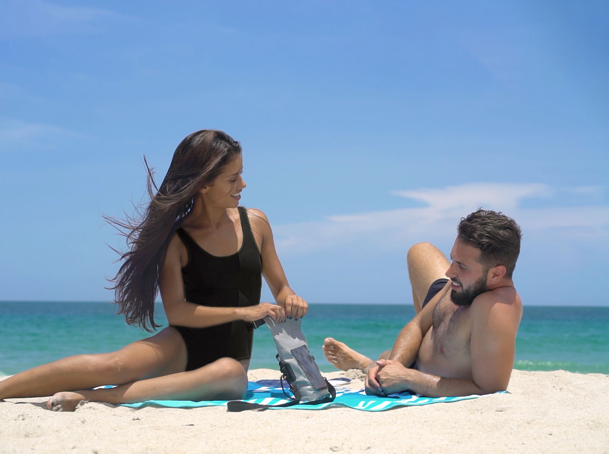geckobrands Waterproof Phone Tote product image