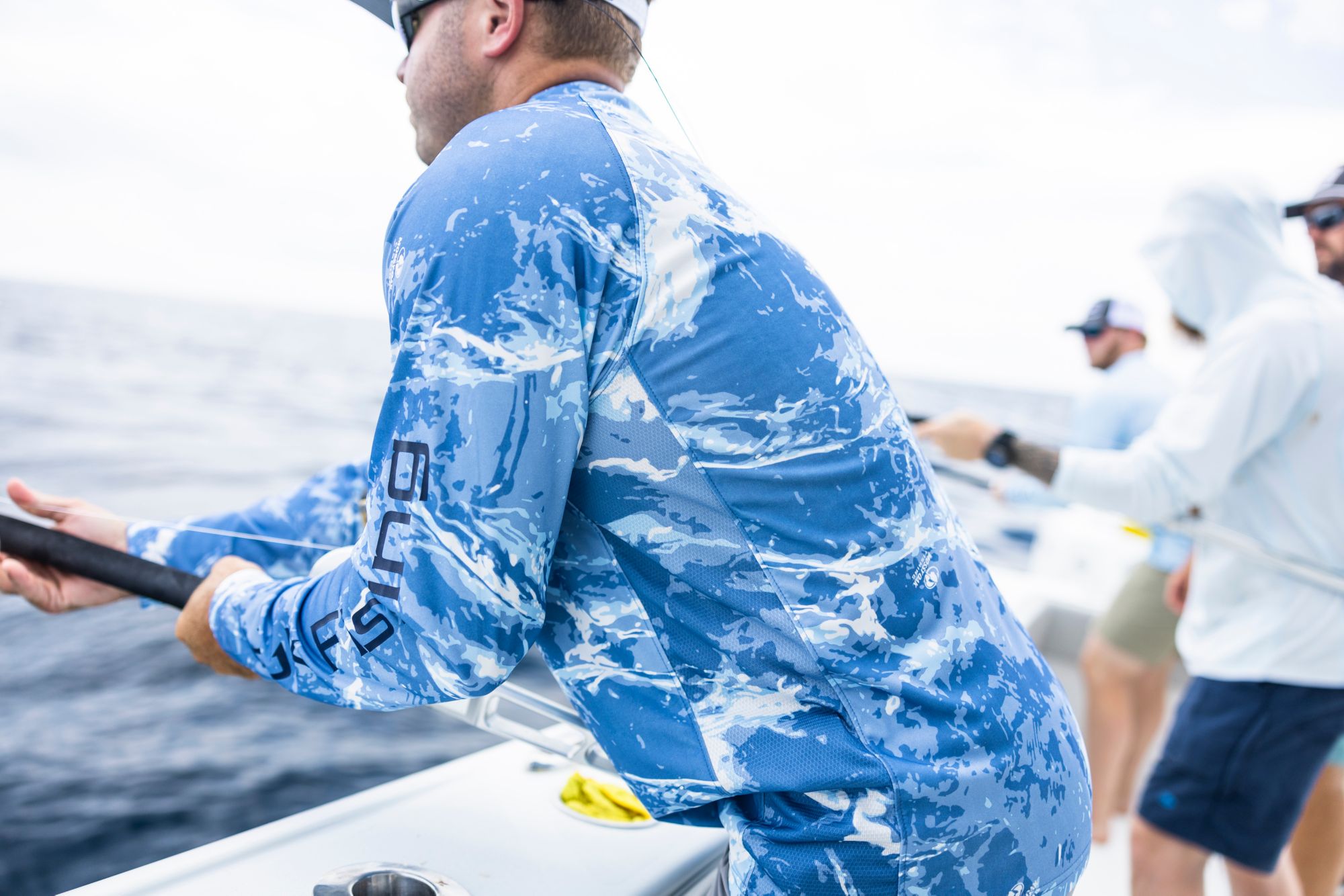 HUK Men's Mossy Oak Pursuit Crew Neck Long Sleeve T-Shirt product image