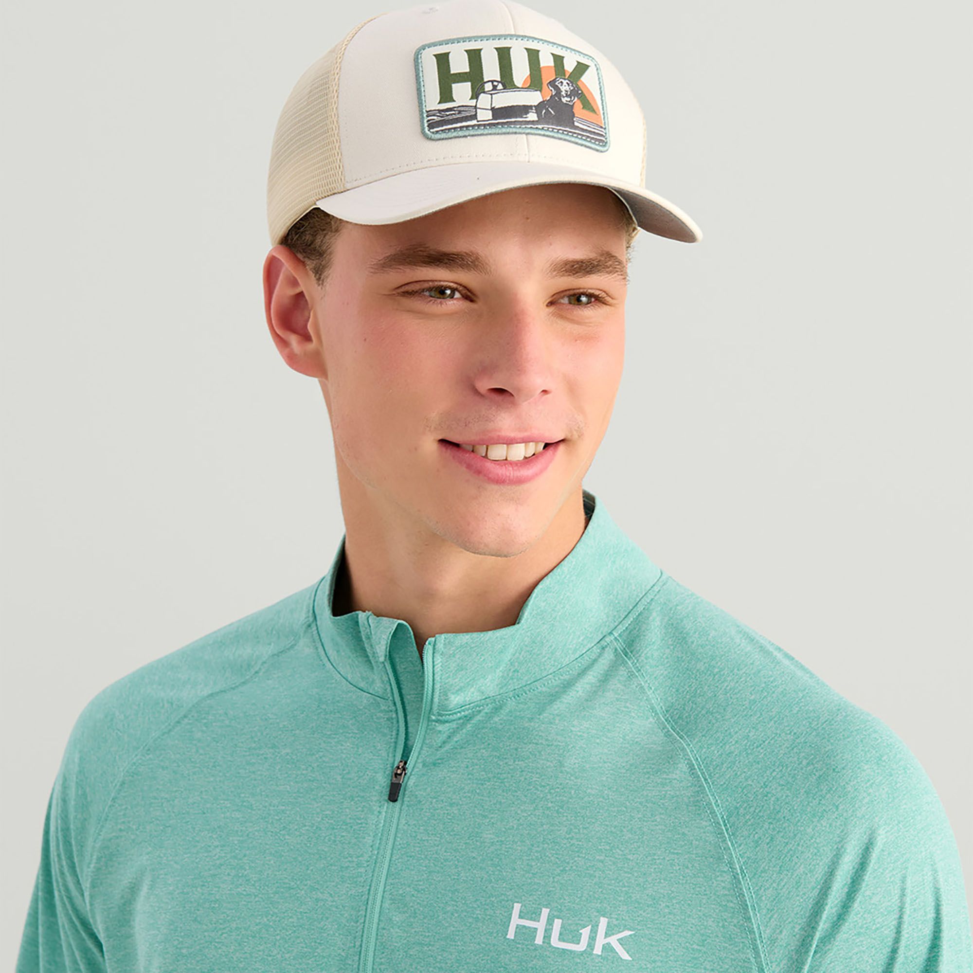 HUK Men's Airweight 1/4 Zip product image