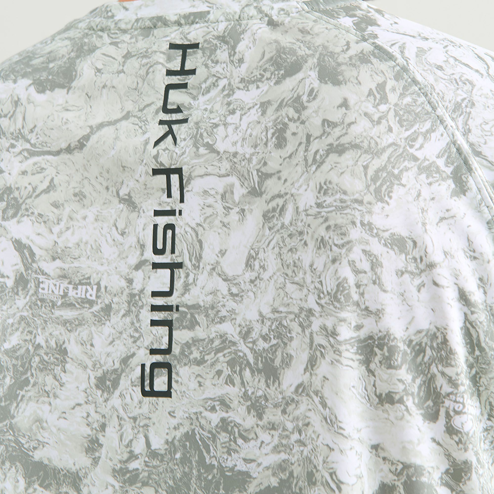 HUK Men's Mossy Oak Pursuit Short Sleeve Short Sleeve Crewneck Shirt product image