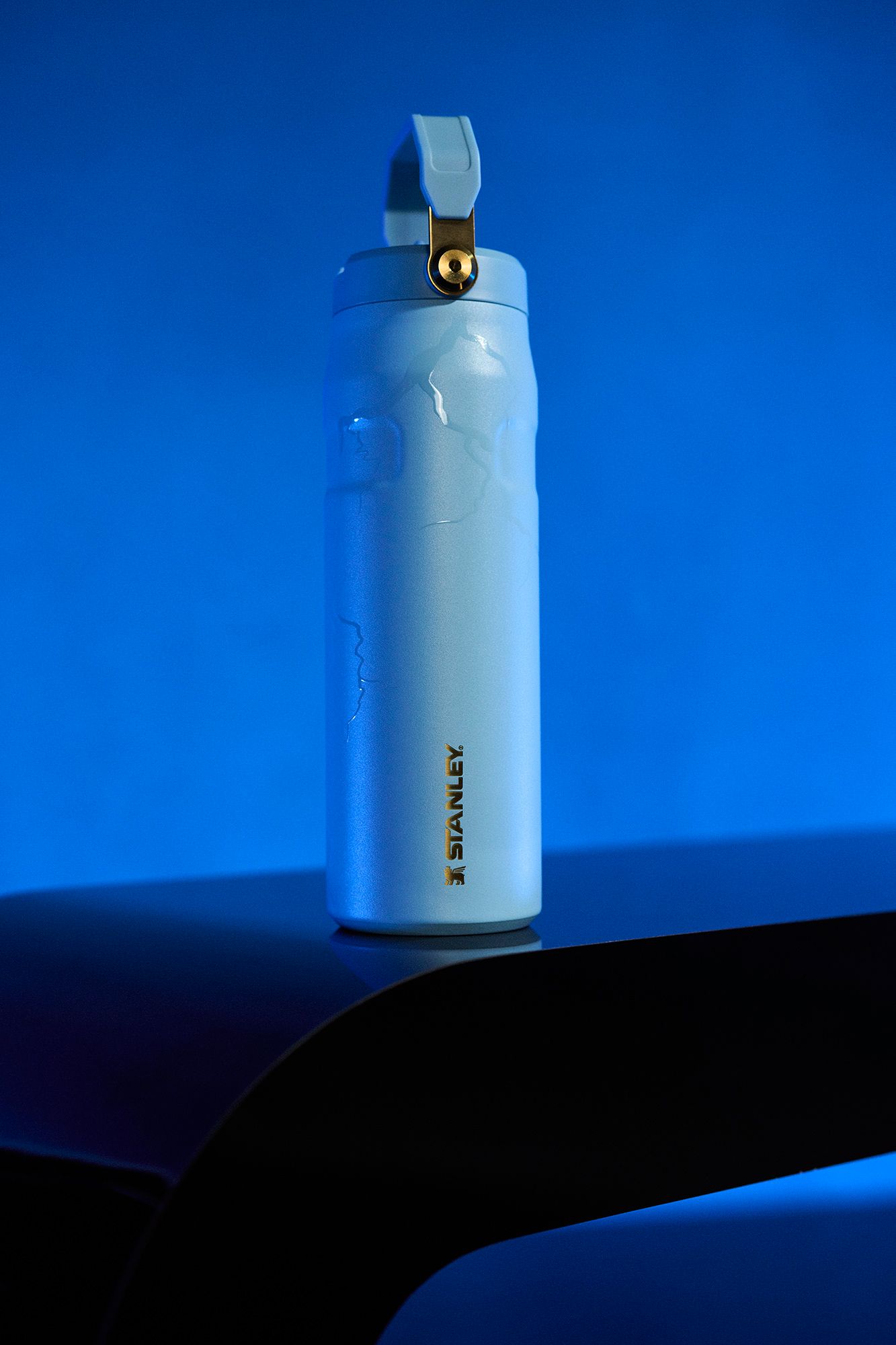 Messi x Stanley 1913 Collection 24 oz. IceFlow Flip Straw 2.0 Bottle product image