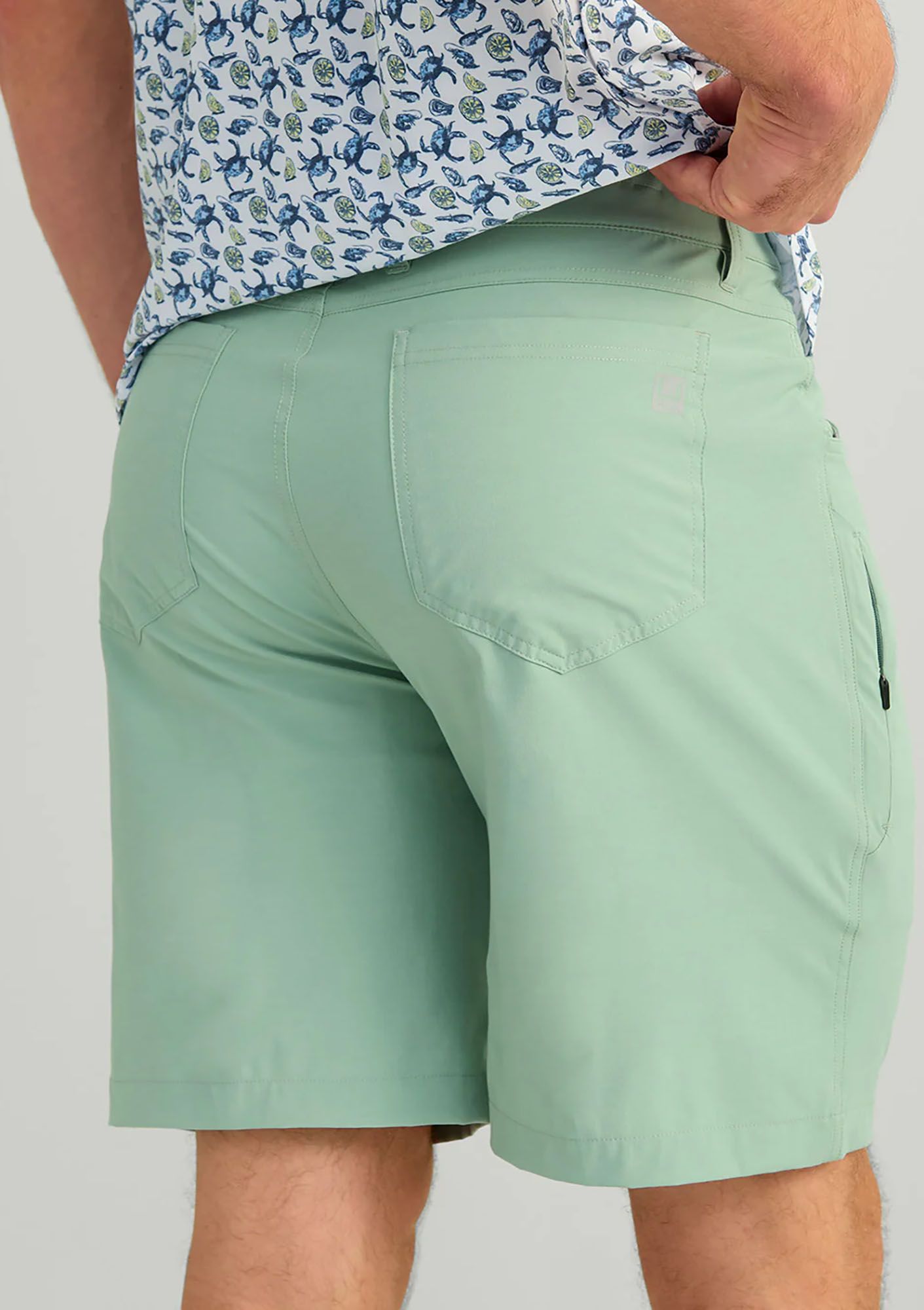 HUK Men's 9" Kona Shorts product image