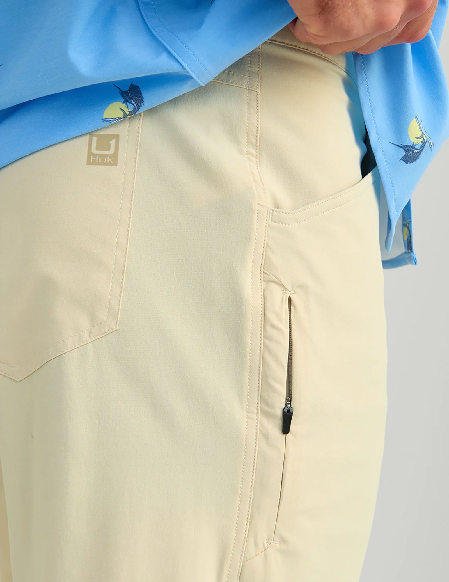 HUK Men's 9" Kona Shorts product image
