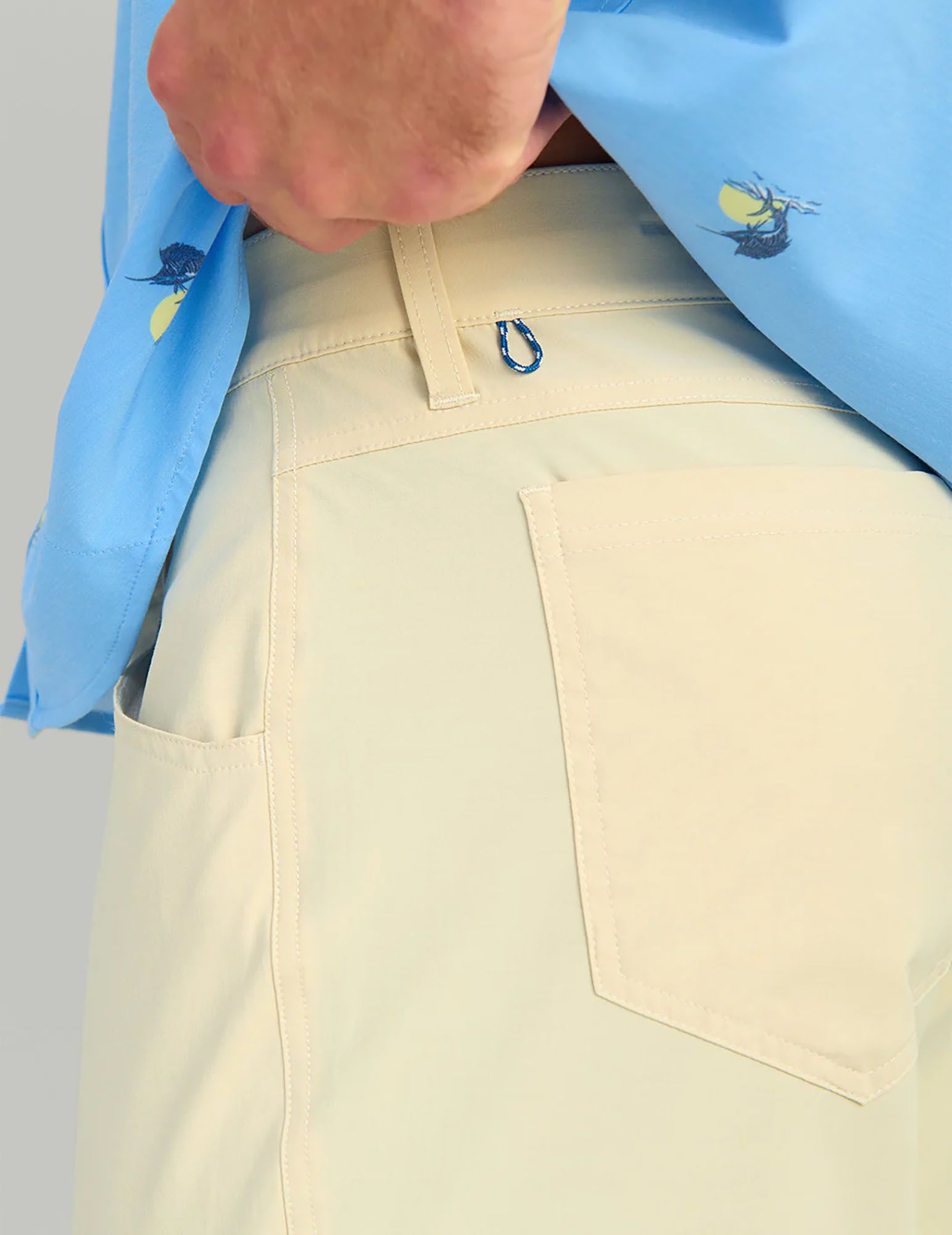 HUK Men's 9" Kona Shorts product image