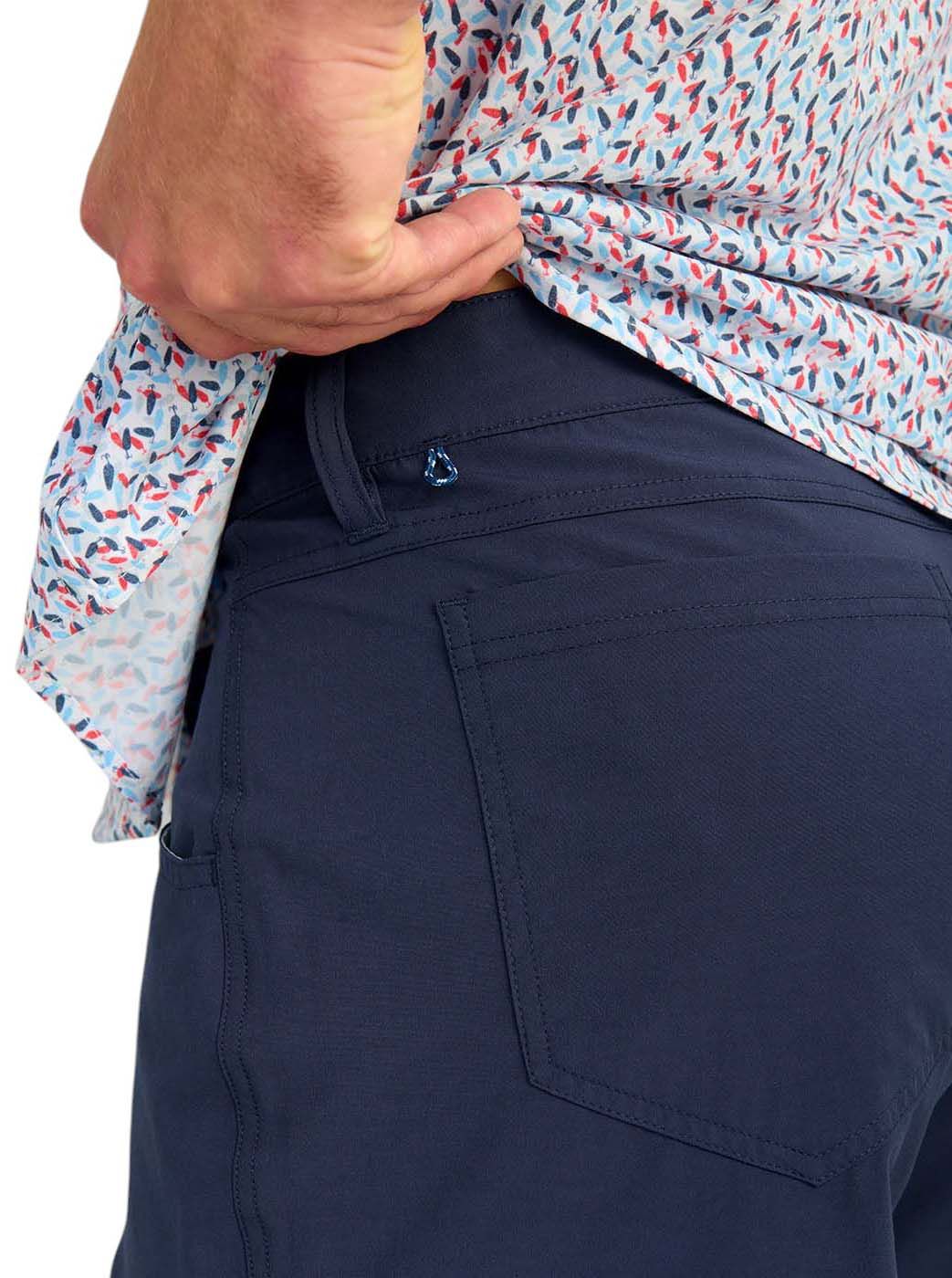 HUK Men's 9" Kona Shorts product image